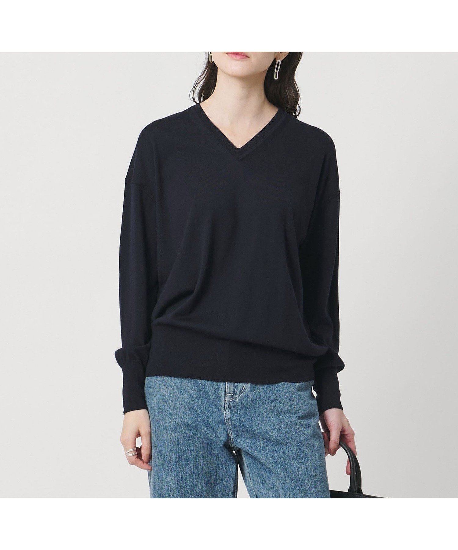 【ユナイテッドアローズ/UNITED ARROWS】の18G ウール Vネック ニット -ウォッシャブル- インテリア・キッズ・メンズ・レディースファッション・服の通販 founy(ファニー) 　ファッション　Fashion　レディースファッション　Fashion for Women　トップス・カットソー　Cut & Sew Tops　ニット　Knit Tops & Sweaters　Vネックトップス　V-Neck Tops / V-Cut Neckline Shirts　インナー　Innerwear　ウォッシャブル　Machine Washable　シンプル　Simple, Minimal　タートルネック　Turtleneck, High Neck　フォルム　Silhouette, Form　リラックス　Relax, Relaxed Fit　NAVY|ID: prp329100004848722 ipo3291000000035454375