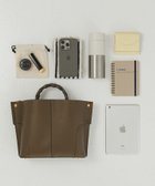 【ロペ/ROPE'】の【E POR】BAMBOO BAG Medium【超軽量】 人気、トレンドファッション・服の通販 founy(ファニー) ファッション Fashion レディースファッション Fashion for Women エレガント 上品 Elegant コンパクト Compact, Small Size 軽量 Lightweight, Ultra Light ショルダー Shoulder, Shoulder Strap ハーフ Half, Half-Length フォルム Silhouette, Form ボンディング Bonding, Bonded Fabric ポケット Pocket, Pocket Detail マグネット Magnet, Magnetic Closure ラップ Wrap, Wrap Design おすすめ Recommended / Our Picks ビジネス 仕事 通勤 Business / Work / Commuting thumbnail カーキ(36)|ID: prp329100004850256 ipo3291000000035541062