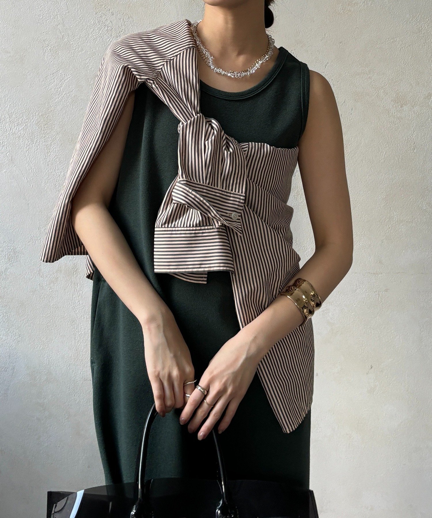 【ドゥドゥ/DouDou】の【全骨格細見え】ブークレーダンボールタンクワンピース インテリア・キッズ・メンズ・レディースファッション・服の通販 founy(ファニー) 　ファッション　Fashion　レディースファッション　Fashion for Women　ワンピース　Dresses　春　Spring　スマート　Smart, Elegant　スリット　Slit, Slit Detail　雑誌　Magazine, Fashion Magazine　タンク　Tank Top, Sleeveless Top　フラット　Flat, Flat Shoes　ポケット　Pocket, Pocket Detail　S/S・春夏　SS, Spring/Summer, Warm Season　再入荷　Restock / Back in Stock　夏　Summer　エレガント 上品　Elegant　2025年　2025　2025春夏・S/S　Spring/Summer 2025 SS25　ダークグリーン|ID: prp329100004850269 ipo3291000000036042863