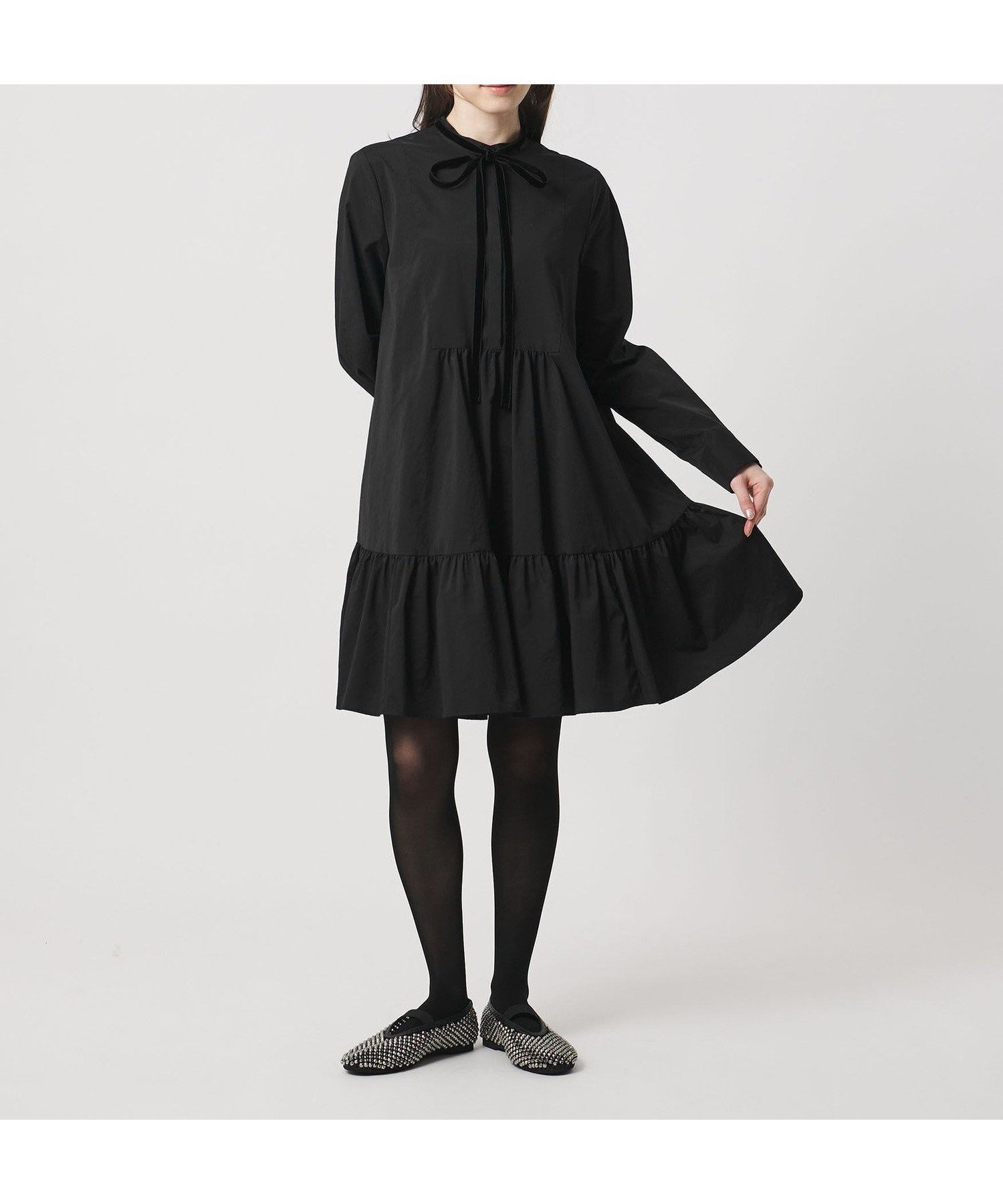 【ユナイテッドアローズ/UNITED ARROWS】のタフタ ギャザー ティアードワンピース -ウォッシャブル- インテリア・キッズ・メンズ・レディースファッション・服の通販 founy(ファニー) 　ファッション　Fashion　レディースファッション　Fashion for Women　ワンピース　Dresses　ウォッシャブル　Machine Washable　ギャザー　Gathered, Ruffled　クラシカル　Classical, Vintage-Inspired　軽量　Lightweight, Ultra Light　シューズ　Shoes, Footwear　ジャケット　Jacket, Outerwear　タイツ　Tights, Legwear　タフタ　Taffeta, Structured Fabric　ティアードワンピース　Tiered Dress, Flared Dress　フェミニン　Feminine, Girly　フラット　Flat, Flat Shoes　フロント　Front, Front Design　ベルベット　Velvet, Velvety　リボン　Ribbon, Bow　ロング　Long, Long-Length　おすすめ　Recommended / Our Picks　BLACK|ID: prp329100004851464 ipo3291000000035592105