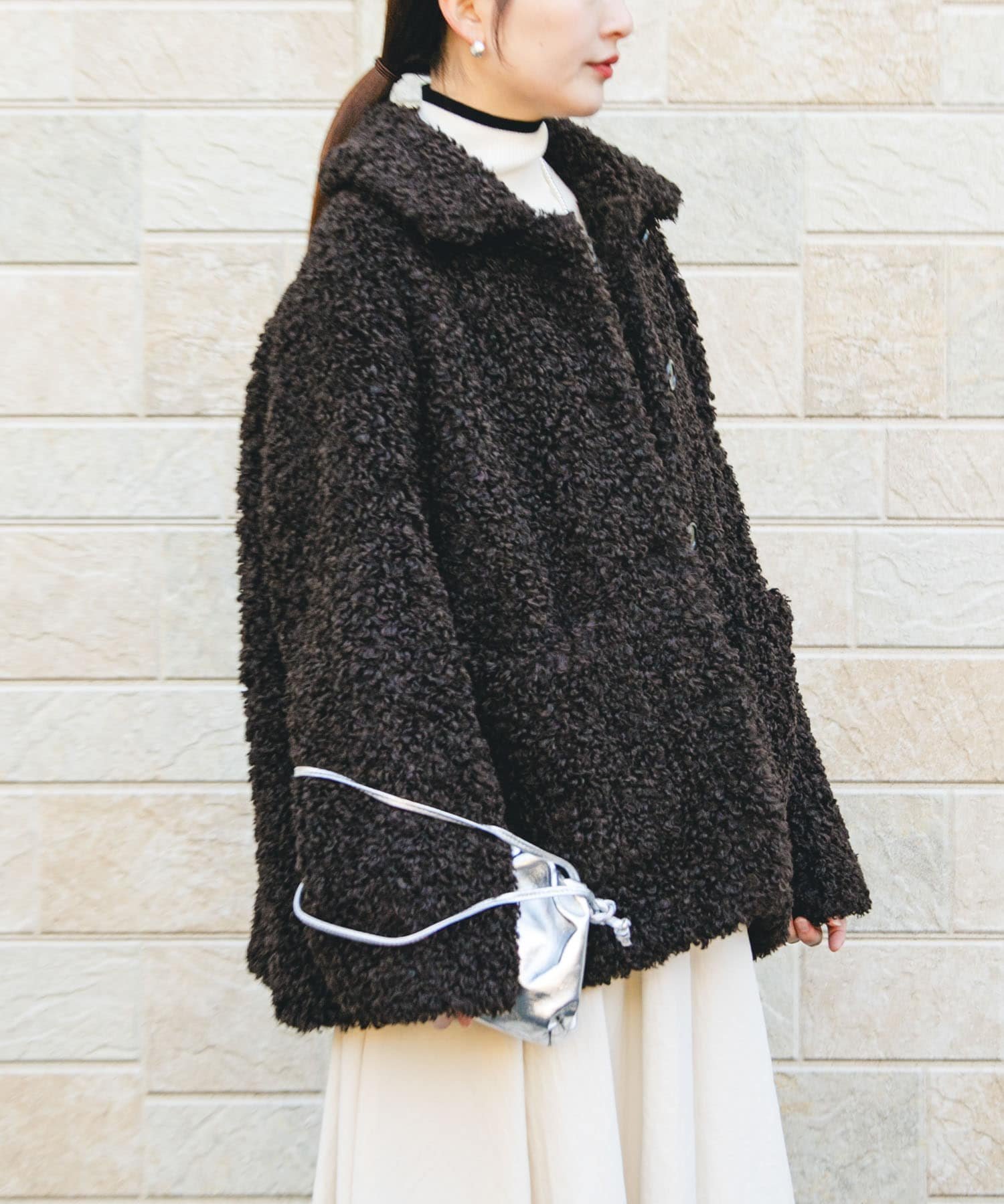 【アーバンリサーチ/URBAN RESEARCH】のECOPELカーリーファーコート 人気、トレンドファッション・服の通販 founy(ファニー) 　ファッション　Fashion　レディースファッション　Fashion for Women　アウター　Coat / Outerwear Collection　コート・ロングコート・ピーコート　Long Coats, Peacoats & More　2025年　2025　2025-2026秋冬・A/W　Autumn/Winter 2025–26 AW25–26　冬　Winter / This Winter　キュプラ　Cupro, Eco Fabric　クラシック　Classic, Timeless Style　タートルネック　Turtleneck, High Neck　チェック　Check, Plaid, Tartan　デニム　Denim, Jeans Material　トレンド　Trend, Trending Now　ボトム　Bottoms, Lower Wear　A/W・秋冬　Autumn/Winter　 other-1|ID: prp329100004851592 ipo3291000000035597737