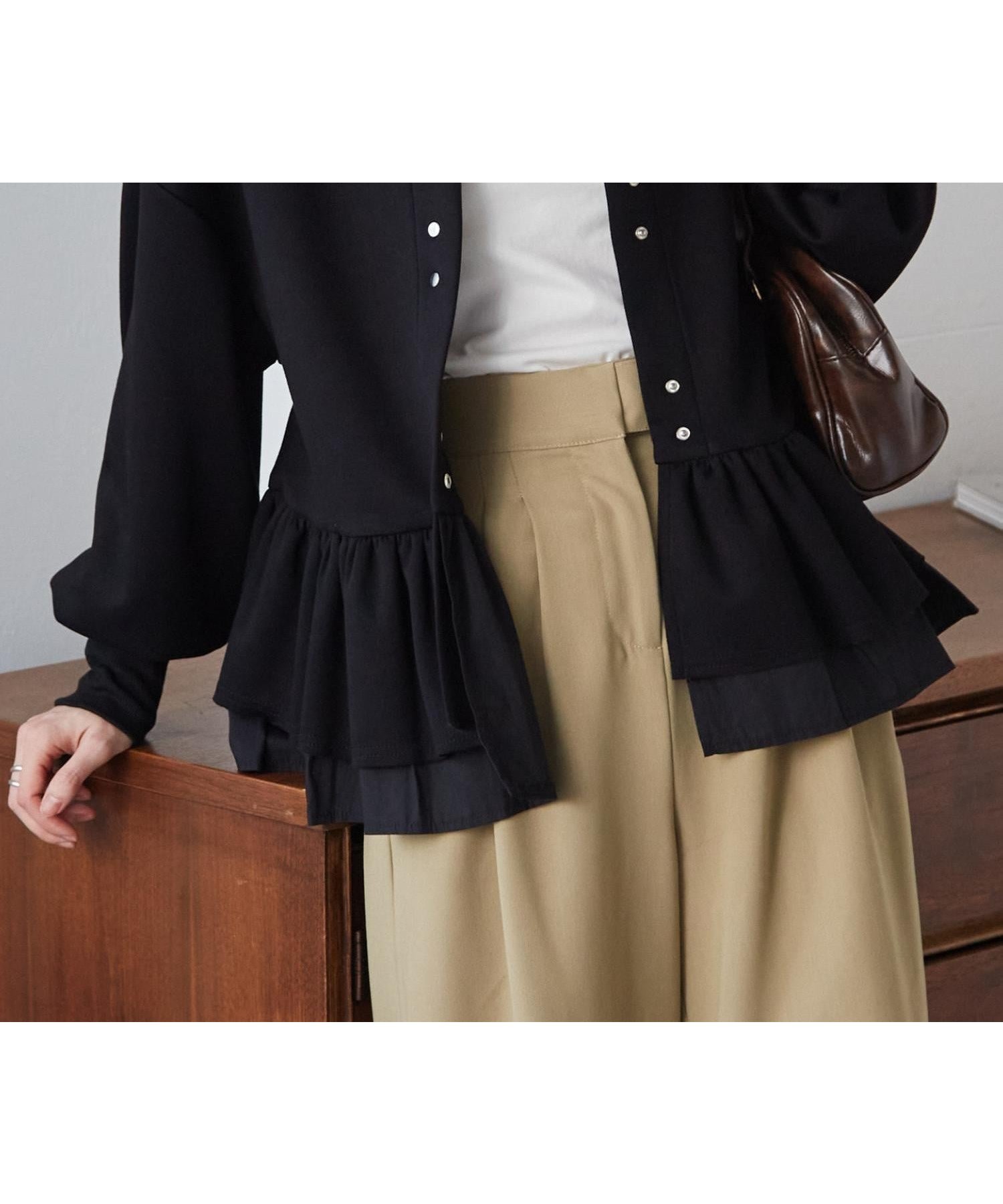 【ラナン/Ranan】のRanan/フリルぺプラムショートカーデ 人気、トレンドファッション・服の通販 founy(ファニー) 　ファッション　Fashion　レディースファッション　Fashion for Women　カーディガン　Cardigan, Knitwear　キャミワンピース　Cami Dress, Slip Dress　ショルダー　Shoulder, Shoulder Strap　ショート　Short, Short Length　ストレート　Straight, Straight Cut　スリーブ　Sleeve, Long Sleeve / Short Sleeve　タイトスカート　Pencil Skirt, Tight Skirt　デニム　Denim, Jeans Material　ドット　Polka Dot, Dot Pattern　ドロップ　Drop Shoulder, Dropped Style　パターン　Pattern, Design Print　フェミニン　Feminine, Girly　フリル　Frill, Ruffle　ブルゾン　Blouson, Bomber Jacket　ペプラム　Peplum, Flared Hem　ボトム　Bottoms, Lower Wear　ポケット　Pocket, Pocket Detail　羽織　Haori, Light Jacket　ロング　Long, Long-Length　おすすめ　Recommended / Our Picks　 other-1|ID: prp329100004851657 ipo3291000000035600303