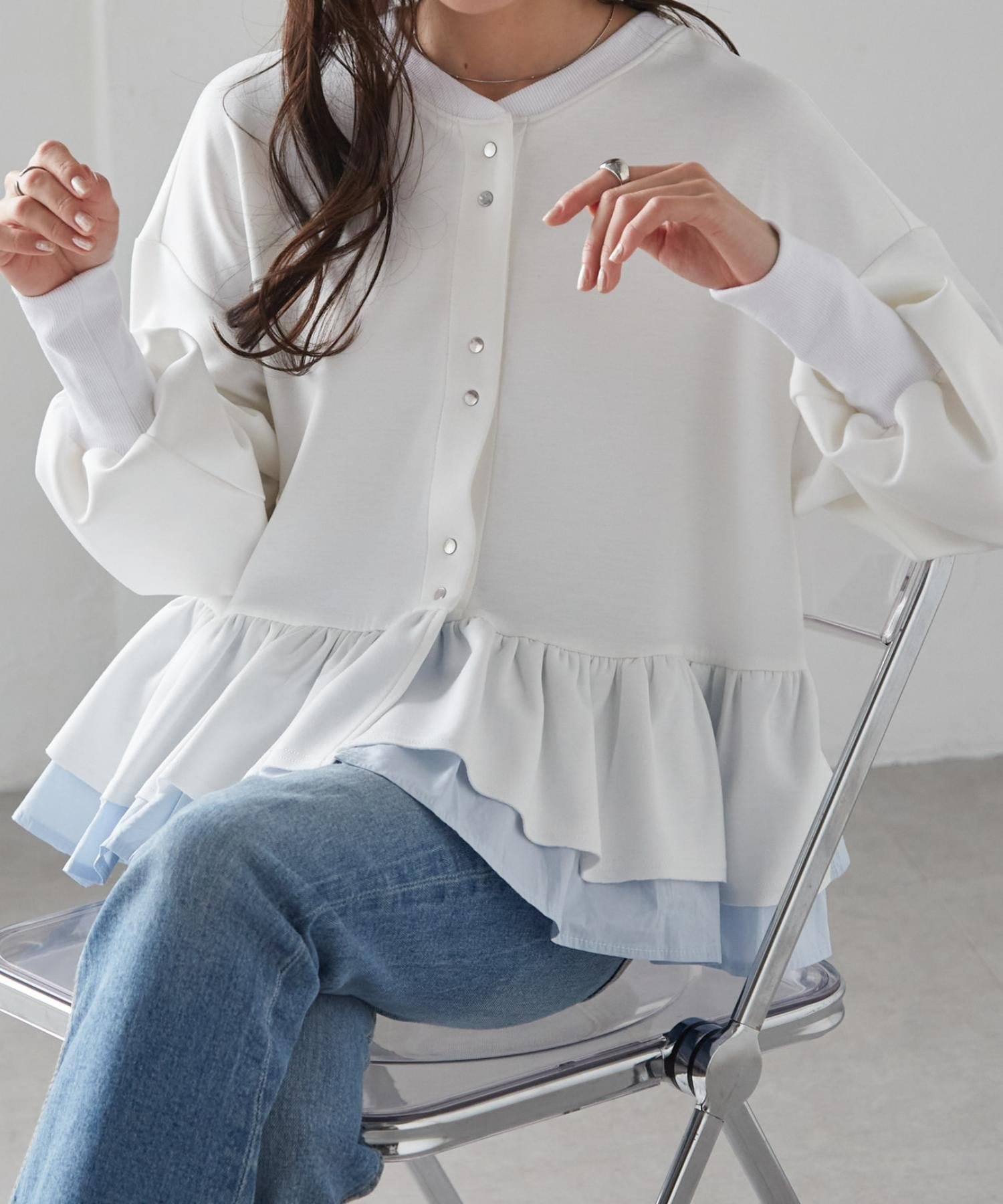 【ラナン/Ranan】のRanan/フリルぺプラムショートカーデ インテリア・キッズ・メンズ・レディースファッション・服の通販 founy(ファニー) 　ファッション　Fashion　レディースファッション　Fashion for Women　カーディガン　Cardigan, Knitwear　キャミワンピース　Cami Dress, Slip Dress　ショルダー　Shoulder, Shoulder Strap　ショート　Short, Short Length　ストレート　Straight, Straight Cut　スリーブ　Sleeve, Long Sleeve / Short Sleeve　タイトスカート　Pencil Skirt, Tight Skirt　デニム　Denim, Jeans Material　ドット　Polka Dot, Dot Pattern　ドロップ　Drop Shoulder, Dropped Style　パターン　Pattern, Design Print　フェミニン　Feminine, Girly　フリル　Frill, Ruffle　ブルゾン　Blouson, Bomber Jacket　ペプラム　Peplum, Flared Hem　ボトム　Bottoms, Lower Wear　ポケット　Pocket, Pocket Detail　羽織　Haori, Light Jacket　ロング　Long, Long-Length　おすすめ　Recommended / Our Picks　OW|ID: prp329100004851657 ipo3291000000035600314