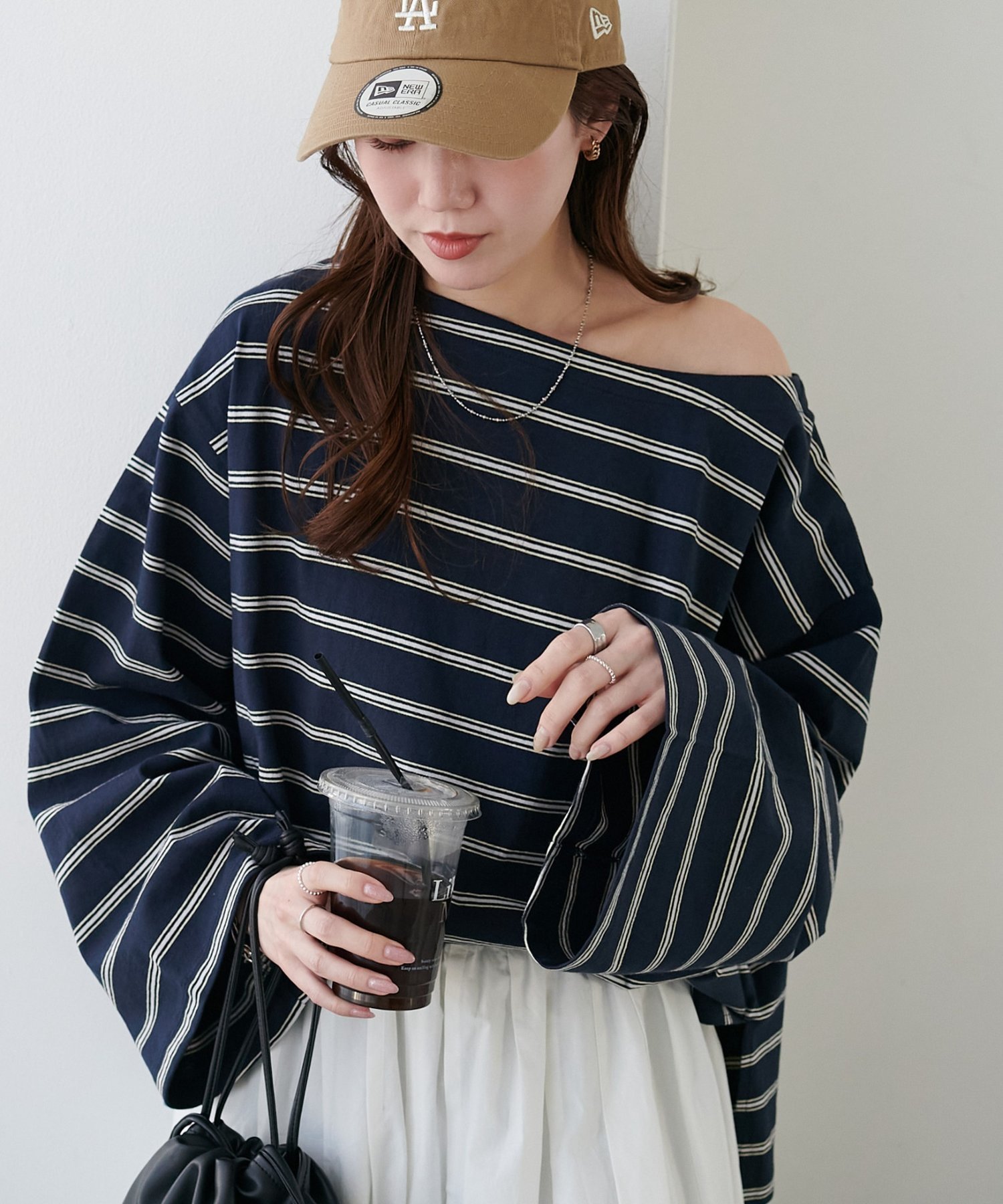 【ディスコート/Discoat】の2WAYワンショルボーダープルオーバー《WEB限定カラーあり》 インテリア・キッズ・メンズ・レディースファッション・服の通販 founy(ファニー) 　ファッション　Fashion　レディースファッション　Fashion for Women　トップス・カットソー　Cut & Sew Tops　カジュアルプルオーバー・ニットトップス　Pullovers & Knit Tops / Casual Pullovers　おすすめ　Recommended / Our Picks　シンプル　Simple, Minimal　ボーダー　Border, Stripe　ワイド　Wide, Wide Fit　ワンショル　One Shoulder, Asymmetrical　ネイビー|ID: prp329100004851669 ipo3291000000035600824