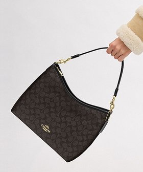 【コーチ/COACH】の【公式】ローレル ショルダー バッグ・シグネチャー キャンバス 人気、トレンドファッション・服の通販 founy(ファニー) ファッション Fashion レディースファッション Fashion for Women キャンバス Canvas, Canvas Fabric シューズ Shoes, Footwear ショルダー Shoulder, Shoulder Strap ポケット Pocket, Pocket Detail ラップ Wrap, Wrap Design 財布 Wallet, Purse |ID:prp329100004851736