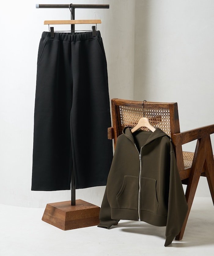 【フリークスストア/FREAK'S STORE】の【セットアイテム】ボンディング ショートジップパーカー パンツセット 25AW インテリア・キッズ・メンズ・レディースファッション・服の通販 founy(ファニー) 　ファッション　Fashion　レディースファッション　Fashion for Women　パンツ　Pants & Trousers　2025年　2025　2025-2026秋冬・A/W　Autumn/Winter 2025–26 AW25–26　冬　Winter / This Winter　おすすめ　Recommended / Our Picks　コンパクト　Compact, Small Size　セットアップ　Set-Up, Coordinated Outfit　トレンド　Trend, Trending Now　バランス　Balance, Style Balance　フォルム　Silhouette, Form　ボトム　Bottoms, Lower Wear　ボンディング　Bonding, Bonded Fabric　エレガント 上品　Elegant　旅行　Travel　A/W・秋冬　Autumn/Winter　オリーブ|ID: prp329100004853009 ipo3291000000035646821