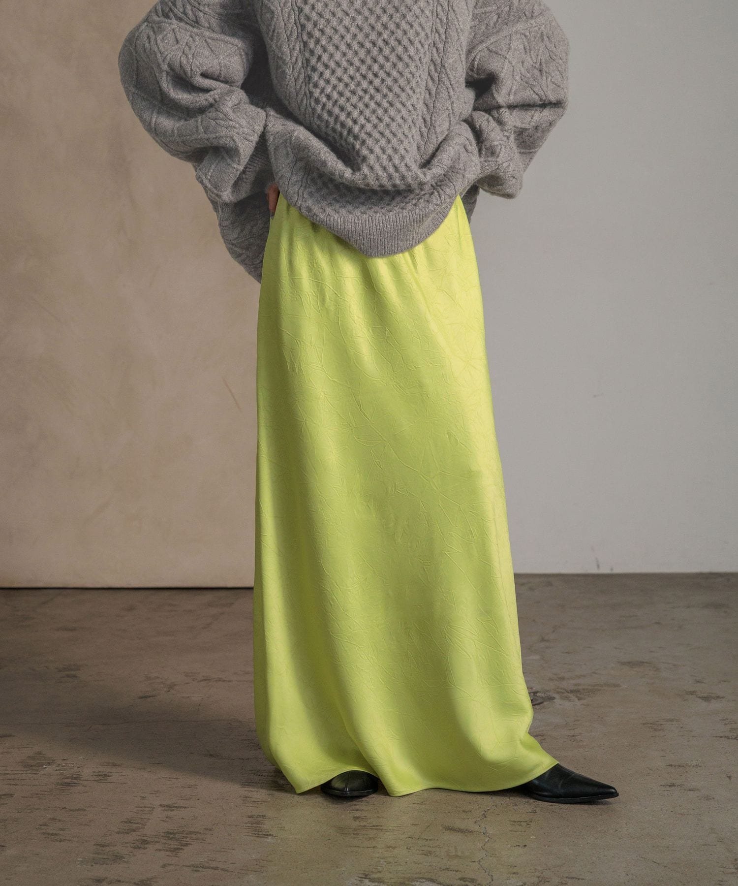 【ローリーズファーム/LOWRYS FARM】のストレッチサテンスカート インテリア・キッズ・メンズ・レディースファッション・服の通販 founy(ファニー) 　ファッション　Fashion　レディースファッション　Fashion for Women　スカート　Skirts　カットソー　Cut and Sewn Top　サテン　Satin, Glossy Fabric　バイアス　Bias, Diagonal Cut　バランス　Balance, Style Balance　フィット　Fit, Slim Fit　フレア　Flare, Flared　エレガント 上品　Elegant　ライム|ID: prp329100004853161 ipo3291000000036219793