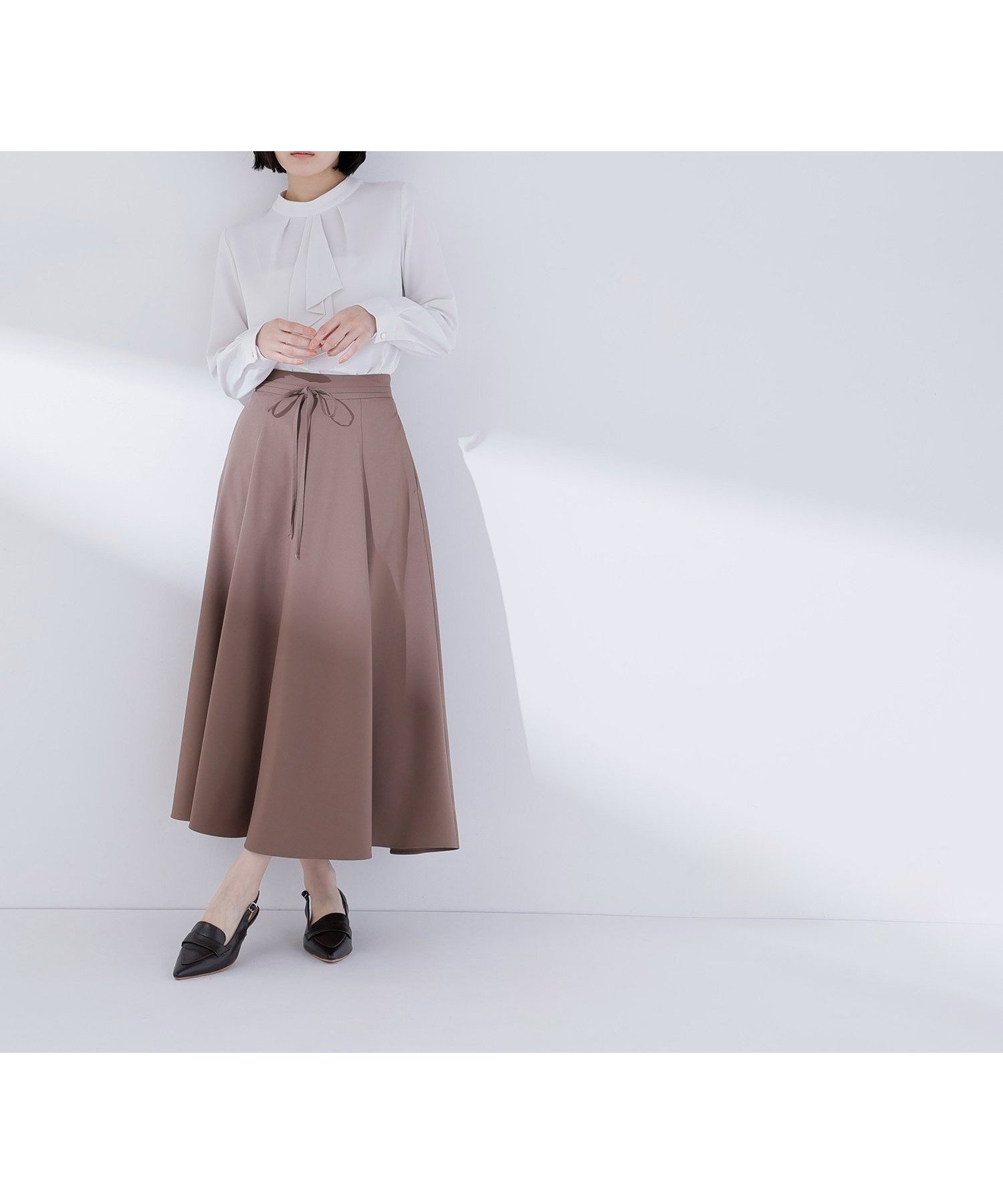 【ナチュラル ビューティー ベーシック/NATURAL BEAUTY BASIC】のナローリボンフレアスカート インテリア・キッズ・メンズ・レディースファッション・服の通販 founy(ファニー) 　ファッション　Fashion　レディースファッション　Fashion for Women　スカート　Skirts　Aライン・フレアスカート　A-Line & Flared Skirts　フレア　Flare, Flared　エレガント 上品　Elegant　ビジネス 仕事 通勤　Business / Work / Commuting　ブラウン|ID: prp329100004853329 ipo3291000000035649560