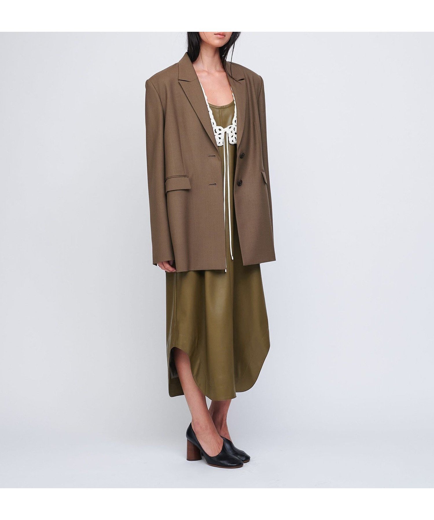 【ユナイテッドアローズ/UNITED ARROWS】のAEWEN MATOPH レザーライク シャツテール ワンピース インテリア・キッズ・メンズ・レディースファッション・服の通販 founy(ファニー) 　ファッション　Fashion　レディースファッション　Fashion for Women　ワンピース　Dresses　スカーフ　Scarf, Neckwear　ポケット　Pocket, Pocket Detail　ラウンド　Round, Round Neck　アウトレット　Outlet / Clearance　エレガント 上品　Elegant　OLIVE|ID: prp329100004853508 ipo3291000000035650562