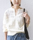 【シップス フォー ウィメン/SHIPS】の【WEB限定】 洗濯機可能 2WAY フラワー ジャカード ハーフ ジップ プルオーバー 人気、トレンドファッション・服の通販 founy(ファニー) ファッション Fashion レディースファッション Fashion for Women トップス・カットソー Cut & Sew Tops カジュアルプルオーバー・ニットトップス Pullovers & Knit Tops / Casual Pullovers インナー Innerwear 春 Spring ジップ Zip, Zipper ジャカード／ジャガード Jacquard, Woven Pattern タンク Tank Top, Sleeveless Top タートルネック Turtleneck, High Neck ハーフ Half, Half-Length フラワー Flower, Floral ボトム Bottoms, Lower Wear ポケット Pocket, Pocket Detail モチーフ Motif, Design Theme 2025年 2025 2025-2026秋冬・A/W Autumn/Winter 2025–26 AW25–26 thumbnail オフホワイト|ID: prp329100004854214 ipo3291000000035702275