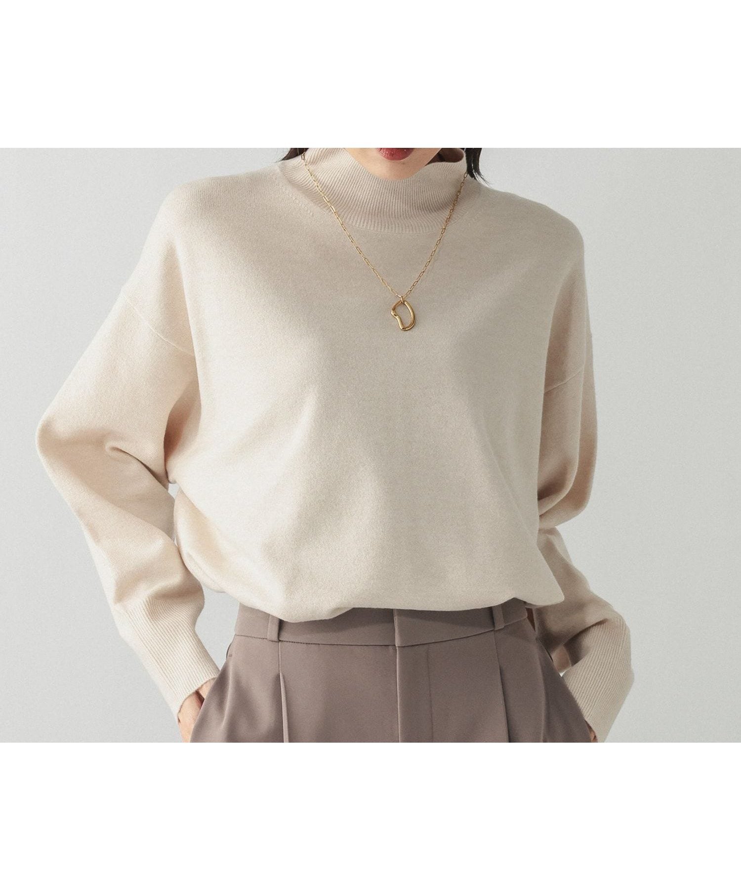 【グローバルワーク/GLOBAL WORK】のフワフワHugmeハイネックチュニック/581165 インテリア・キッズ・メンズ・レディースファッション・服の通販 founy(ファニー) 　ファッション　Fashion　レディースファッション　Fashion for Women　トップス・カットソー　Cut & Sew Tops　おすすめ　Recommended / Our Picks　スリット　Slit, Slit Detail　セットアップ　Set-Up, Coordinated Outfit　チュニック　Tunic, Long Top　ハイネック　High Neck, Mock Neck　フレア　Flare, Flared　ポケット　Pocket, Pocket Detail　ライトベージュ51|ID: prp329100004854232 ipo3291000000035703431