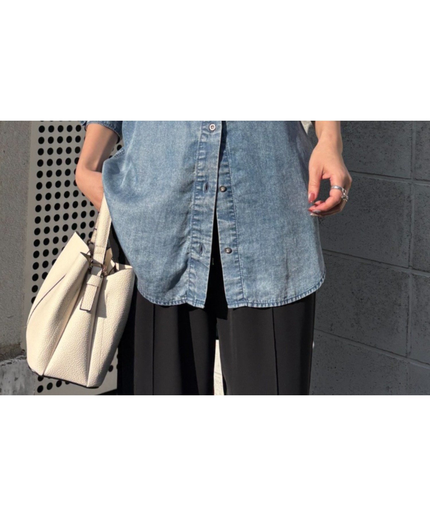 【ジェナ エスパス メルヴェイユ/Jena espace merveilleux】の【2サイズ展開/オールシーズン着れる】テンセルデニムシャツ 人気、トレンドファッション・服の通販 founy(ファニー) 　ファッション　Fashion　レディースファッション　Fashion for Women　トップス・カットソー　Cut & Sew Tops　シャツ・ブラウス・オフィスカジュアル　Elegant Blouses & Button-Ups　春　Spring　ショート　Short, Short Length　スマート　Smart, Elegant　とろみ　Fluid, Flowy Fabric　デニム　Denim, Jeans Material　A/W・秋冬　Autumn/Winter　S/S・春夏　SS, Spring/Summer, Warm Season　再入荷　Restock / Back in Stock　おすすめ　Recommended / Our Picks　夏　Summer　 other-1|ID: prp329100004854763 ipo3291000000036163255