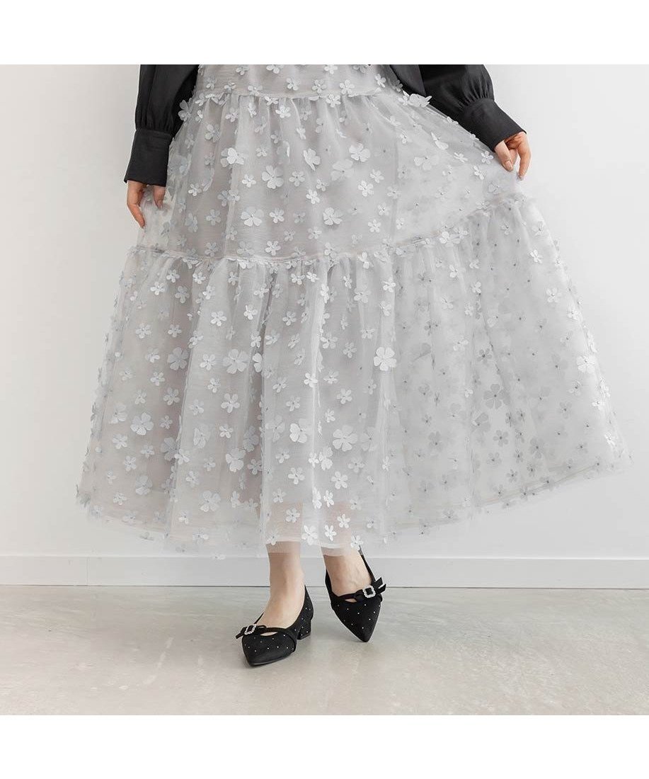 【ランダ/RANDA】の3Dフラワーティアードスカート インテリア・キッズ・メンズ・レディースファッション・服の通販 founy(ファニー) 　ファッション　Fashion　レディースファッション　Fashion for Women　スカート　Skirts　ティアードスカート　Tiered Skirts　おすすめ　Recommended / Our Picks　ギャザー　Gathered, Ruffled　シアー　Sheer, See-Through　ショート　Short, Short Length　ジャケット　Jacket, Outerwear　ティアードスカート　Tiered Skirt, Flounced Skirt　フェミニン　Feminine, Girly　フラワー　Flower, Floral　フレア　Flare, Flared　今季　This Season, Current Season　GRAY|ID: prp329100004854897 ipo3291000000035734572