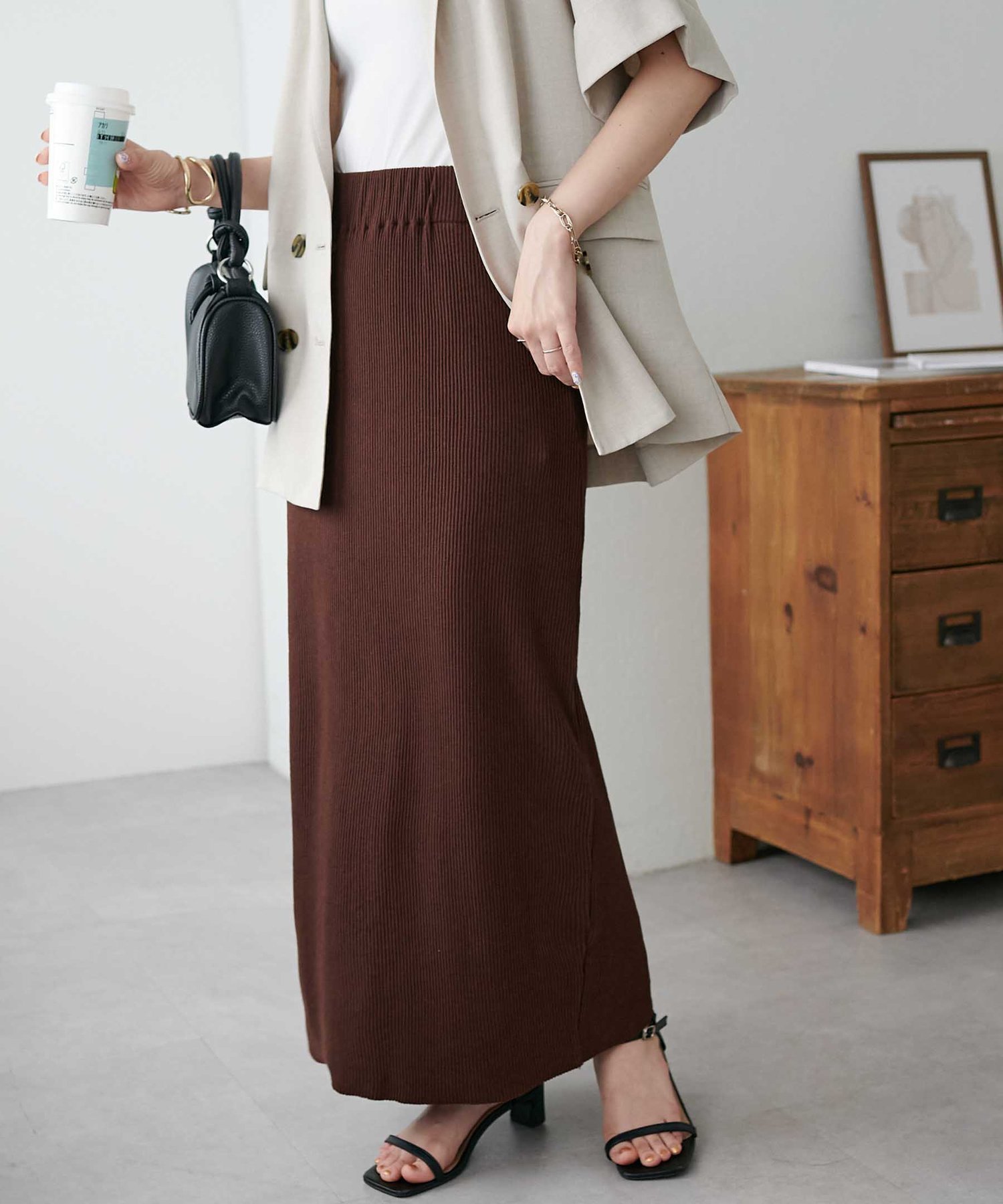 【ディスコート/Discoat】の【3~5サイズ展開/リピーター多数◎】リブカットナロースカート《WEB限定》 インテリア・キッズ・メンズ・レディースファッション・服の通販 founy(ファニー) 　ファッション　Fashion　レディースファッション　Fashion for Women　スカート　Skirts　春　Spring　ショート　Short, Short Length　ジャケット　Jacket, Outerwear　スリット　Slit, Slit Detail　ダウン　Down, Puffer　定番　Standard, Basic Item　バランス　Balance, Style Balance　ビッグ　Big, Oversized　ベスト　Vest, Waistcoat　半袖　Short Sleeve, Half Sleeve　リブニット　Rib Knit, Ribbed Knit　おすすめ　Recommended / Our Picks　ブラウン|ID: prp329100004854906 ipo3291000000036275473