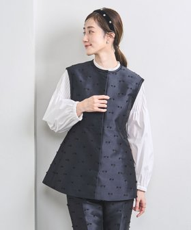 【ユナイテッドアローズ/UNITED ARROWS】のリボン カットジャガード ベスト 人気、トレンドファッション・服の通販 founy(ファニー) ファッション Fashion レディースファッション Fashion for Women アウター Coat / Outerwear Collection トップス・カットソー Cut & Sew Tops ベスト&ジレ / 重ね着スタイル Vests & Gilets アクセサリー Fashion Accessories カットジャガード Cut Jacquard コンシャス Conscious, Bodycon 切替 Switching, Contrast Panel シルバー Silver, Metallic Silver スリム Slim, Slim Fit セットアップ Set-Up, Coordinated Outfit タイトスカート Pencil Skirt, Tight Skirt ドット Polka Dot, Dot Pattern パイピング Piping, Trim Design パール Pearl, Pearl Accent フィット Fit, Slim Fit フロント Front, Front Design ベスト Vest, Waistcoat ペプラム Peplum, Flared Hem メタル Metal, Metal Parts リボン Ribbon, Bow アウトレット Outlet / Clearance おすすめ Recommended / Our Picks セレモニー Ceremony |ID:prp329100004855856