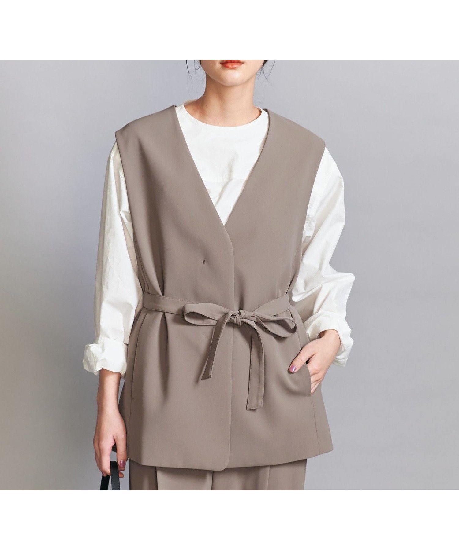 【ビューティ&ユース ユナイテッドアローズ/BEAUTY&YOUTH / UNITED ARROWS】の【WEB限定 Wardrobe DAILY MINIMAL】ダブルクロス リボンベルトジレ ウォッシャブル インテリア・キッズ・メンズ・レディースファッション・服の通販 founy(ファニー) 　ファッション　Fashion　レディースファッション　Fashion for Women　アウター　Coat / Outerwear Collection　トップス・カットソー　Cut & Sew Tops　ベスト&ジレ / 重ね着スタイル　Vests & Gilets　ベルト&ウエストマーク　Belts & Waist Accessories　ウォッシャブル　Machine Washable　オケージョン　Occasion Wear　シンプル　Simple, Minimal　ジャケット　Jacket, Outerwear　とろみ　Fluid, Flowy Fabric　ダブル　Double, Double-Breasted　フロント　Front, Front Design　ラップ　Wrap, Wrap Design　リボン　Ribbon, Bow　ワイド　Wide, Wide Fit　おすすめ　Recommended / Our Picks　エレガント 上品　Elegant　セレモニー　Ceremony　ビジネス 仕事 通勤　Business / Work / Commuting　MOCA|ID: prp329100004856180 ipo3291000000036039059