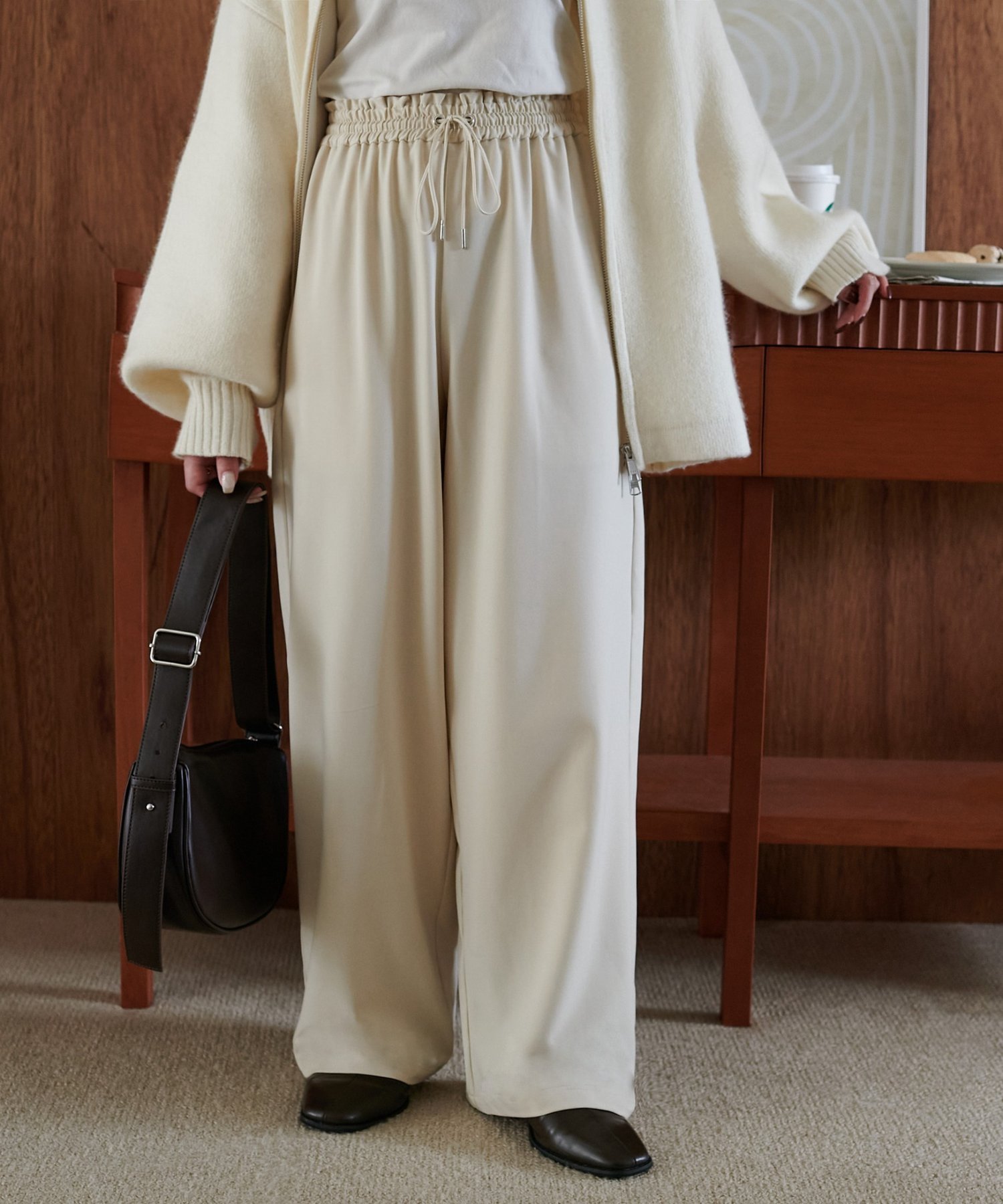 【ディスコート/Discoat / MEN】の《21色展開/7サイズ展開》-3kg見え!とろみイージーパンツ【ユニセックス】 インテリア・キッズ・メンズ・レディースファッション・服の通販 founy(ファニー) ファッション Fashion メンズファッション Fashion for Men ボトムス Bottoms 春 Spring 秋 Autumn カーディガン Cardigan, Knitwear ギャザー Gathered, Ruffled コンパクト Compact, Small Size シアー Sheer, See-Through スウェット / スエット Sweatshirt, Sweatwear とろみ Fluid, Flowy Fabric フロント Front, Front Design 半袖 Short Sleeve, Half Sleeve メンズ Men's, Menswear リボン Ribbon, Bow 楽ちん Easy Fit, Comfortable おすすめ Recommended / Our Picks 夏 Summer アイボリー|ID: prp329100004856191 ipo3291000000035992704