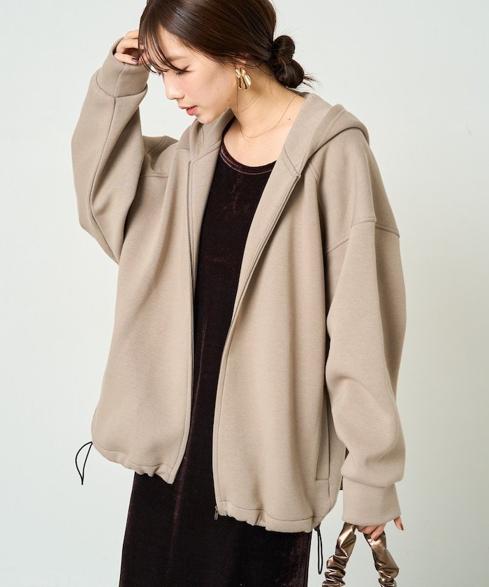 【フリークスストア/FREAK'S STORE】のダンボール スウェット フルジップ パーカー【限定展開】 25AW インテリア・キッズ・メンズ・レディースファッション・服の通販 founy(ファニー) 　ファッション　Fashion　レディースファッション　Fashion for Women　トップス・カットソー　Cut & Sew Tops　レディースパーカー・カジュアルフーディー　Casual Hoodies & Sweatshirts　スウェット・クルーネックトップス　Sweatshirts & Crewnecks / Relaxed Fit Sweat Tops　コンパクト　Compact, Small Size　シンプル　Simple, Minimal　ジップ　Zip, Zipper　スウェット / スエット　Sweatshirt, Sweatwear　スニーカー　Sneakers, Trainers　スポーティ　Sporty, Casual Athletic　スラックス　Slacks, Dress Pants　デニム　Denim, Jeans Material　人気　Popular, Best Seller　パーカー　Hoodie, Parka　フレア　Flare, Flared　ロング　Long, Long-Length　A/W・秋冬　Autumn/Winter　冬　Winter / This Winter　おすすめ　Recommended / Our Picks　エレガント 上品　Elegant　2025年　2025　2025-2026秋冬・A/W　Autumn/Winter 2025–26 AW25–26　ベージュ|ID: prp329100004856290 ipo3291000000036071437