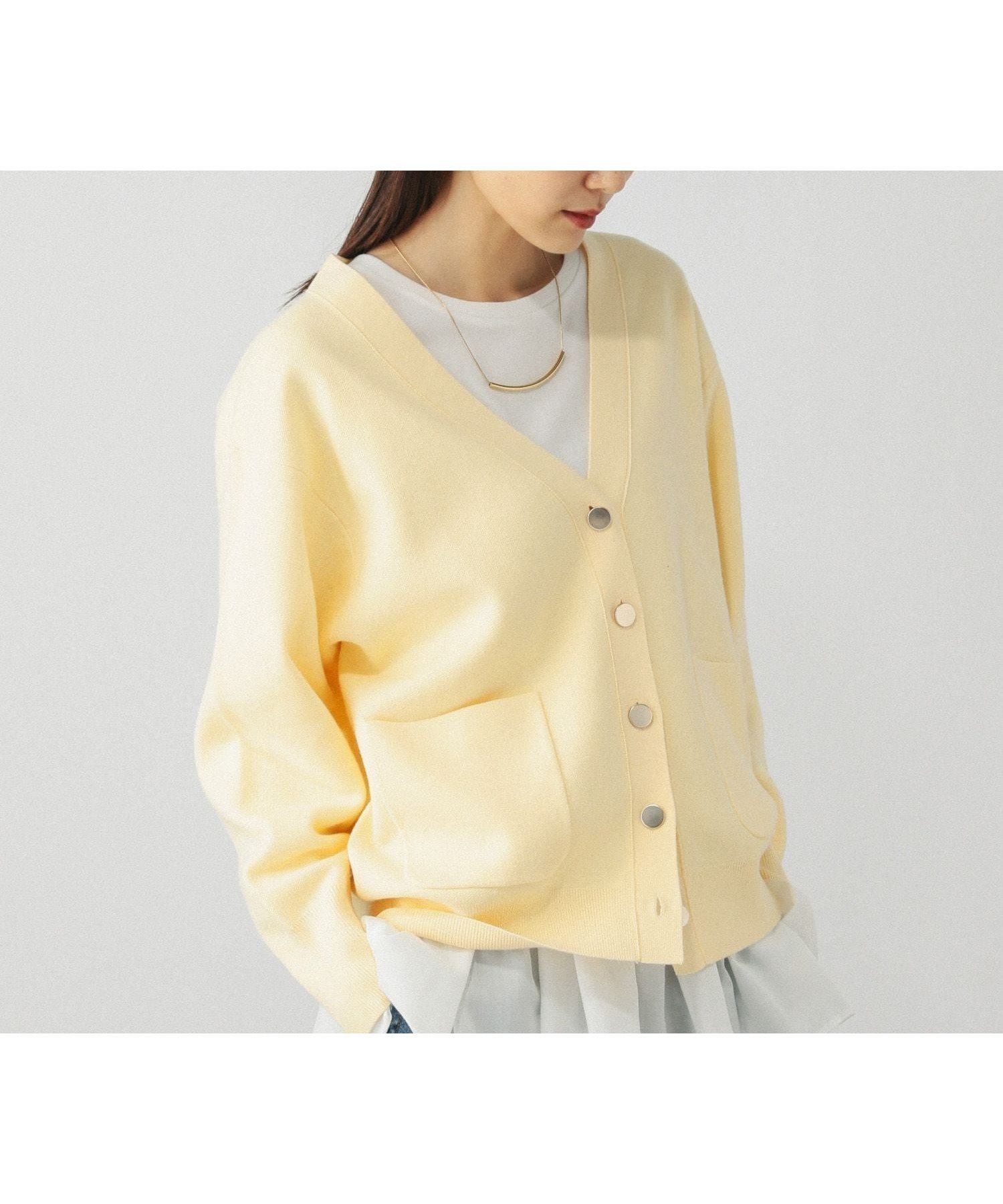 【グローバルワーク/GLOBAL WORK】のスウェットライクVネックカーディガン/601629 インテリア・キッズ・メンズ・レディースファッション・服の通販 founy(ファニー) 　ファッション　Fashion　レディースファッション　Fashion for Women　トップス・カットソー　Cut & Sew Tops　カーディガン・羽織り　Layered Style Cardigans　レディースパーカー・カジュアルフーディー　Casual Hoodies & Sweatshirts　スウェット・クルーネックトップス　Sweatshirts & Crewnecks / Relaxed Fit Sweat Tops　Vネックトップス　V-Neck Tops / V-Cut Neckline Shirts　カーディガン　Cardigan, Knitwear　シンプル　Simple, Minimal　スウェット / スエット　Sweatshirt, Sweatwear　ポケット　Pocket, Pocket Detail　メタル　Metal, Metal Parts　ビジネス 仕事 通勤　Business / Work / Commuting　春　Spring　羽織　Haori, Light Jacket　ペールイエロー62|ID: prp329100004856376 ipo3291000000035811206