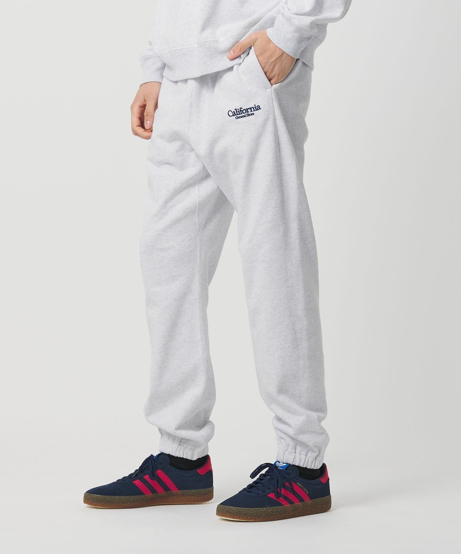 【ビューティ&ユース ユナイテッドアローズ/BEAUTY&YOUTH / UNITED ARROWS】のCGS. オーガニックコットン スウェット イージーパンツ インテリア・キッズ・メンズ・レディースファッション・服の通販 founy(ファニー) ファッション Fashion レディースファッション Fashion for Women パンツ Pants & Trousers ウォッシュ Washed Finish コンパクト Compact, Small Size スウェット / スエット Sweatshirt, Sweatwear テーパード Tapered, Tapered Pants ポケット Pocket, Pocket Detail レギュラー Regular, Standard Fit ワンポイント One Point, Statement Accent LT.GRAY|ID: prp329100004857031 ipo3291000000035834769