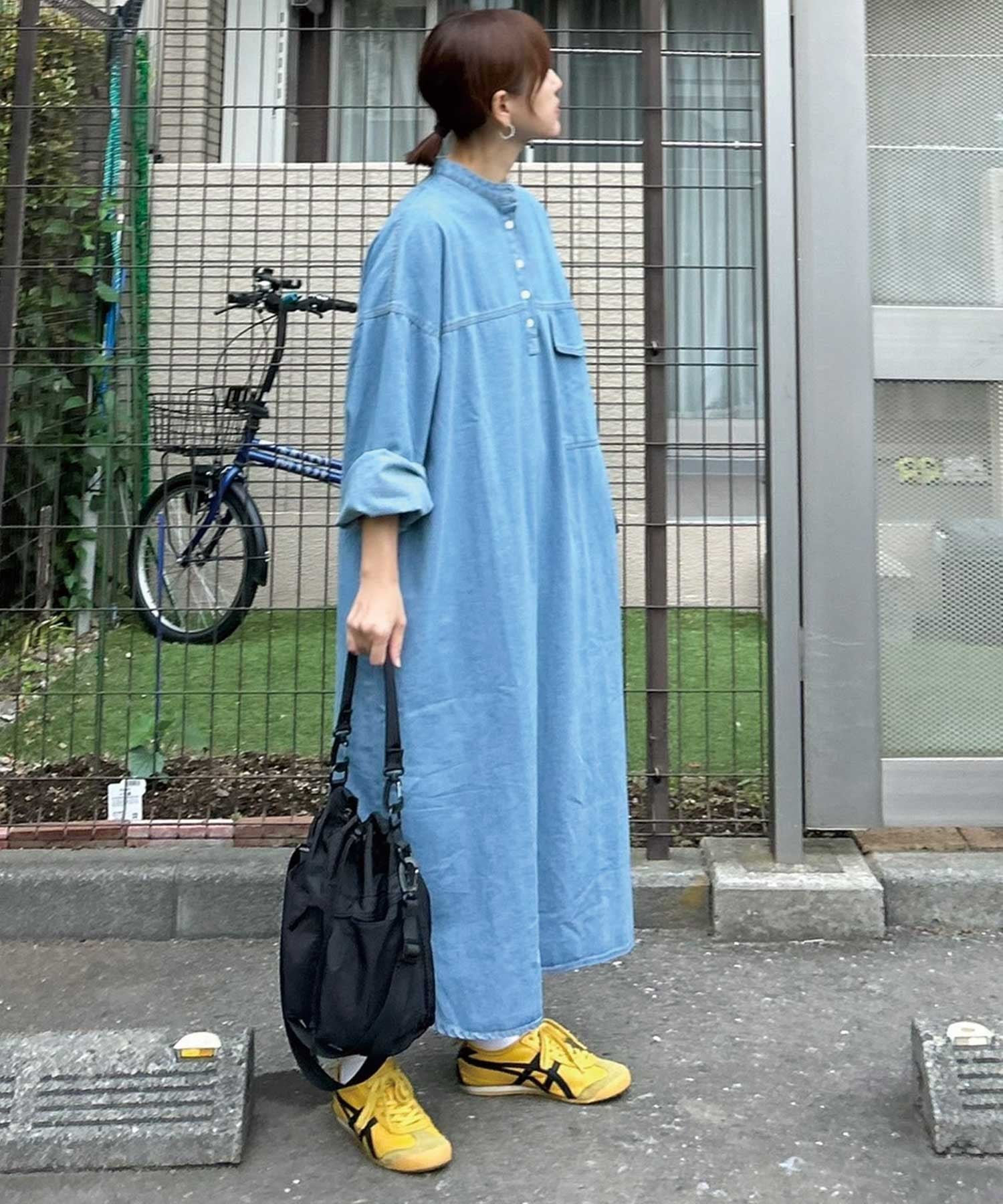 【コーナーズ/CORNERS】の【CORNERS by KR】デニムヘンリーネックワンピース インテリア・キッズ・メンズ・レディースファッション・服の通販 founy(ファニー) 　ファッション　Fashion　レディースファッション　Fashion for Women　ワンピース　Dresses　ウォッシュ　Washed Finish　コラボ　Collaboration, Collab　デニム　Denim, Jeans Material　トレンド　Trend, Trending Now　ロールアップ　Roll-Up, Cuffed Hem　ライトブルー|ID: prp329100004857072 ipo3291000000036090194