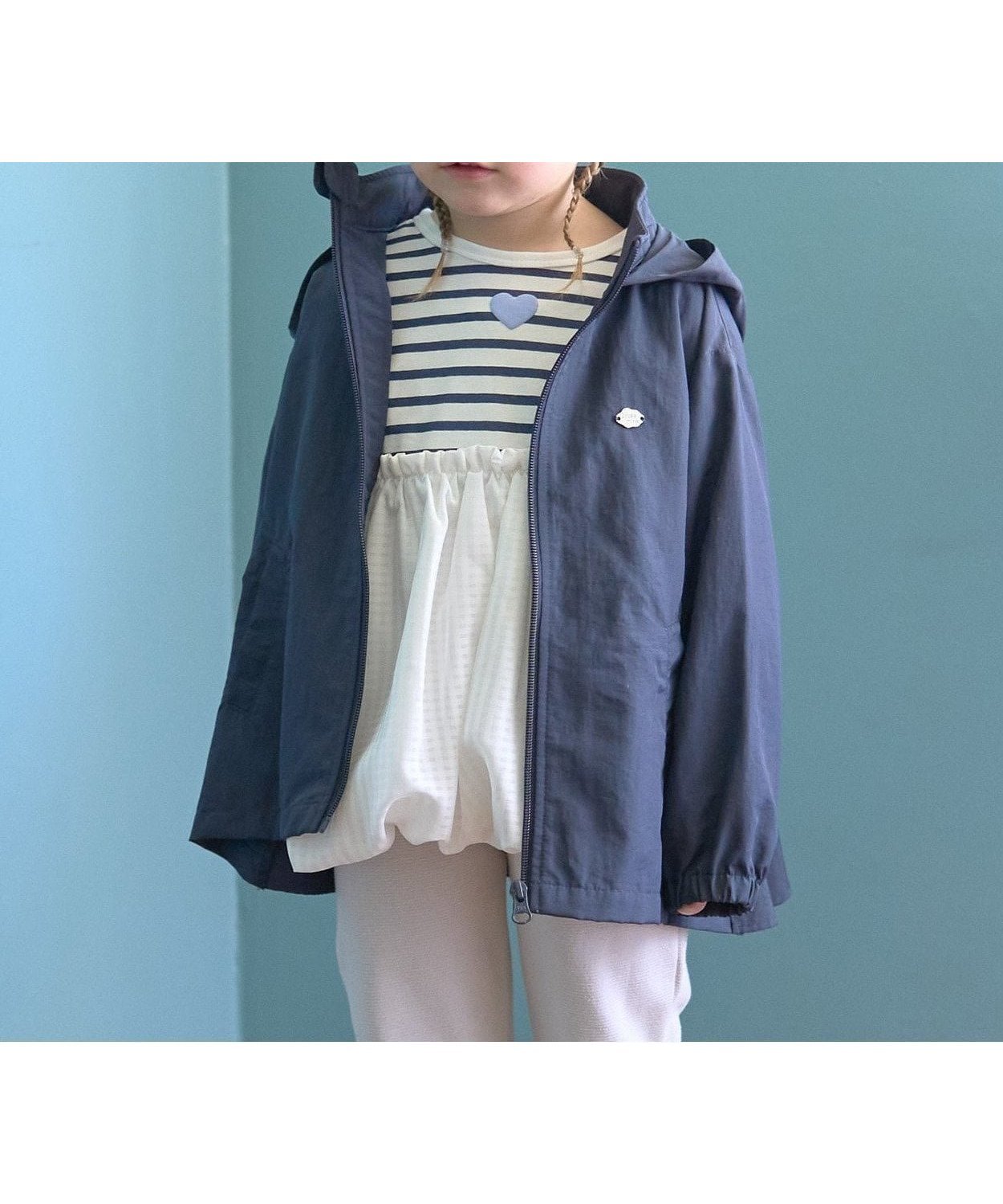 【ナルミヤ オンライン/NARUMIYA ONELINE / KIDS】の【スクール対応】【撥水・防汚・耐久・UV】収納袋付きバックフリルAラインマウンテンパーカー インテリア・キッズ・メンズ・レディースファッション・服の通販 founy(ファニー) 　ファッション　Fashion　キッズファッション　Fashion for Kids　コンパクト　Compact, Small Size　パーカー　Hoodie, Parka　フリル　Frill, Ruffle　ラベンダー　Lavender　おすすめ　Recommended / Our Picks　紺|ID: prp329100004859201 ipo3291000000036208815