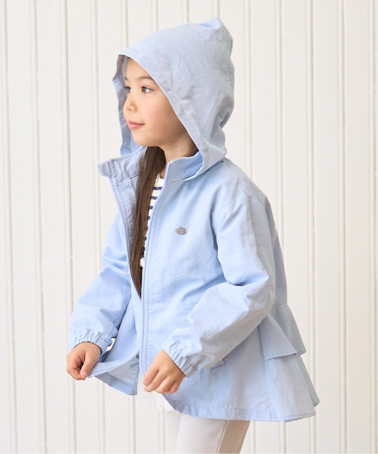 【ナルミヤ オンライン/NARUMIYA ONELINE / KIDS】の【スクール対応】【撥水・防汚・耐久・UV】収納袋付きバックフリルAラインマウンテンパーカー インテリア・キッズ・メンズ・レディースファッション・服の通販 founy(ファニー) 　ファッション　Fashion　キッズファッション　Fashion for Kids　コンパクト　Compact, Small Size　パーカー　Hoodie, Parka　フリル　Frill, Ruffle　ラベンダー　Lavender　おすすめ　Recommended / Our Picks　ブルーグレー|ID: prp329100004859201 ipo3291000000036208817