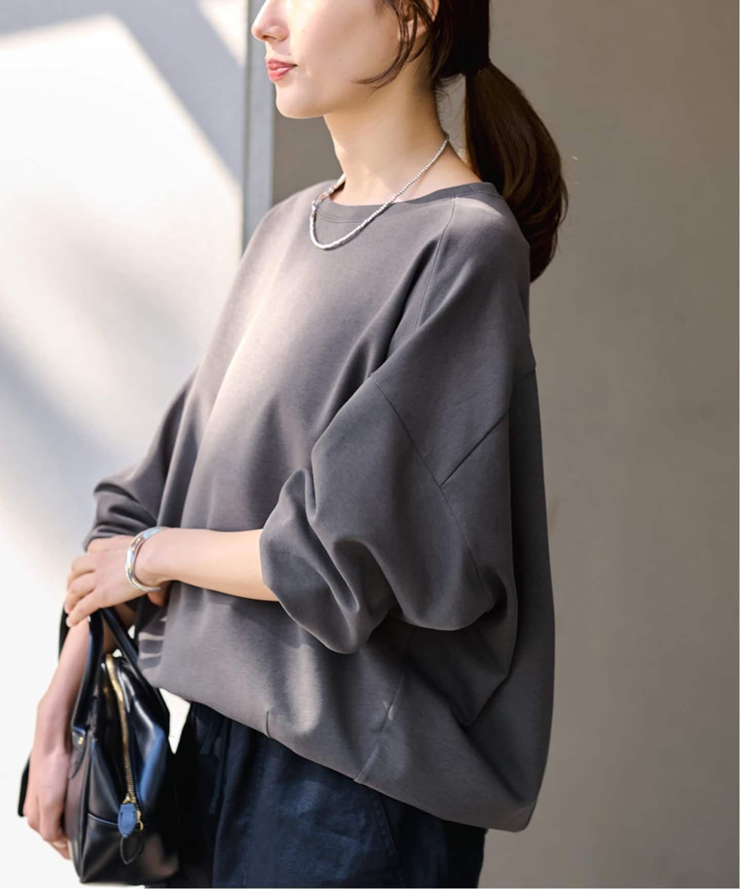 【フレームワーク/FRAMeWORK】の≪一部カラーWEB限定 / 追加≫コクーンプルオーバー インテリア・キッズ・メンズ・レディースファッション・服の通販 founy(ファニー) 　ファッション　Fashion　レディースファッション　Fashion for Women　トップス・カットソー　Cut & Sew Tops　カジュアルプルオーバー・ニットトップス　Pullovers & Knit Tops / Casual Pullovers　なめらか　Smooth, Silky Texture　シンプル　Simple, Minimal　フロント　Front, Front Design　エレガント 上品　Elegant　再入荷　Restock / Back in Stock　グレーA|ID: prp329100004859845 ipo3291000000036307610