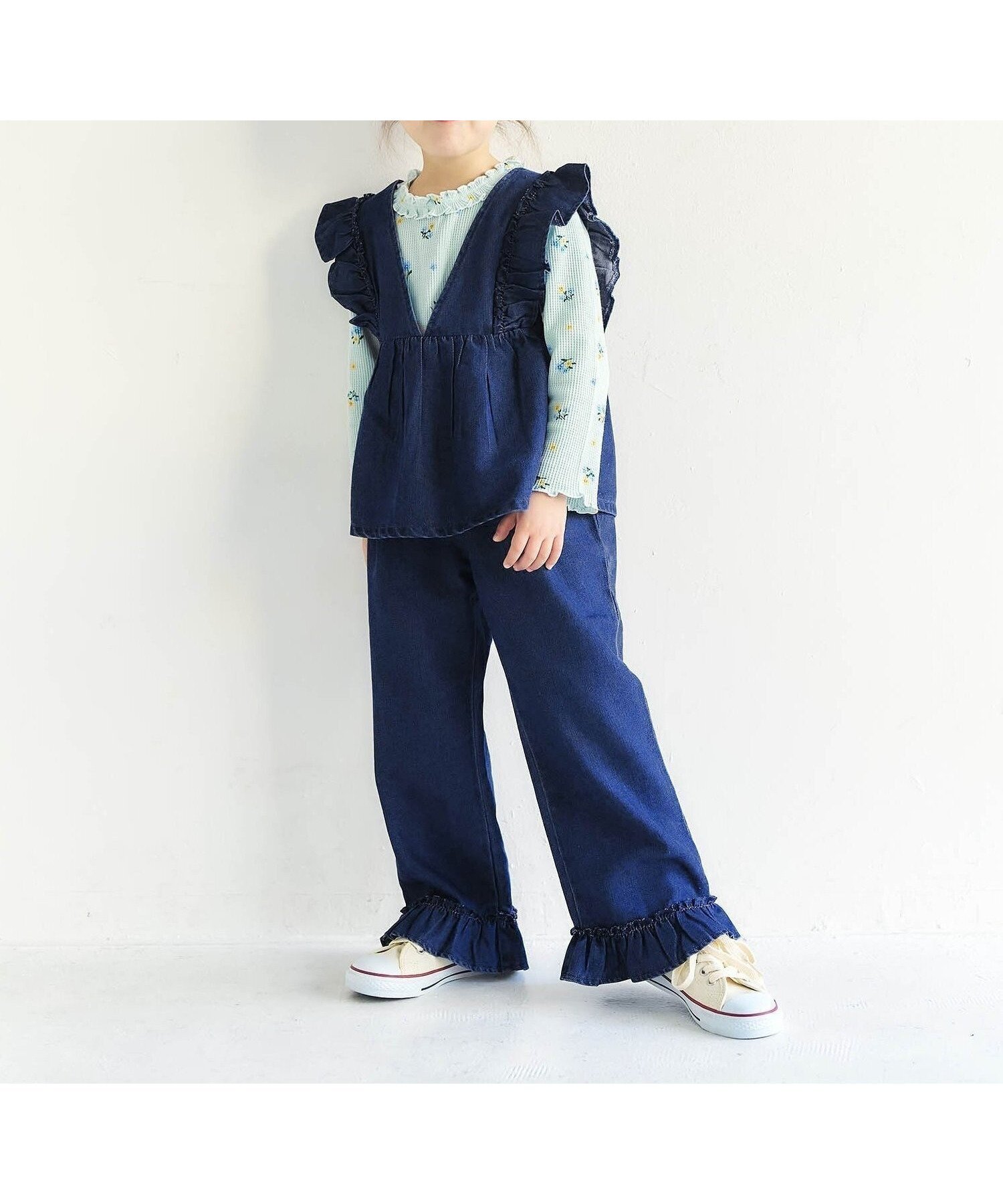 【エフオー オンラインストア/F.O.Online Store / KIDS】のバックリボンフリルベスト フリルパンツ2Pセット 10分丈 インテリア・キッズ・メンズ・レディースファッション・服の通販 founy(ファニー) 　ファッション　Fashion　キッズファッション　Fashion for Kids　ボトムス　Bottoms　フリル　Frill, Ruffle　デニム|ID: prp329100004860463 ipo3291000000035993889