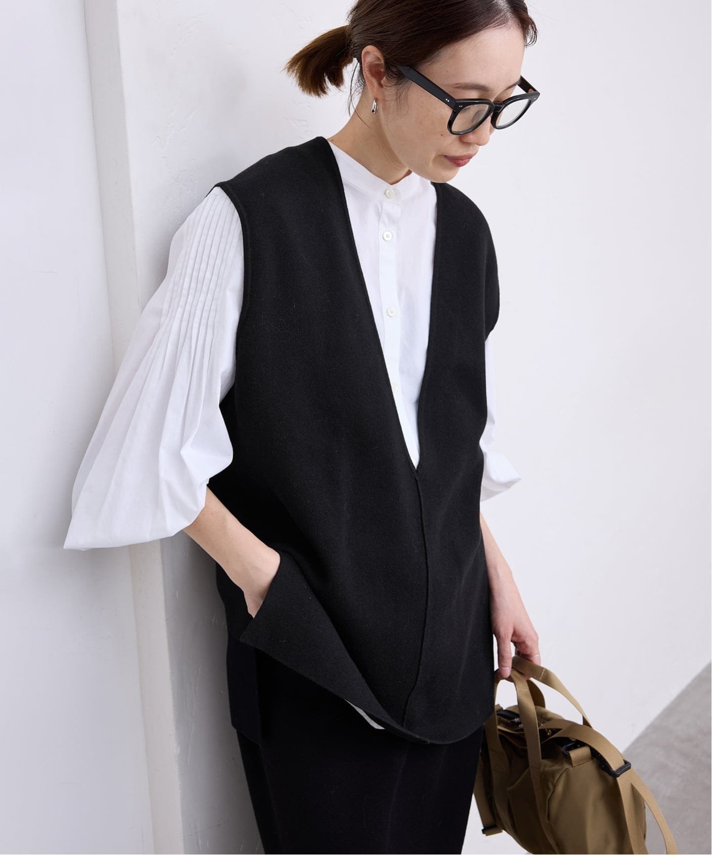 【スローブ イエナ/SLOBE IENA】のダブルフェイスコットンニットベスト インテリア・キッズ・メンズ・レディースファッション・服の通販 founy(ファニー) 　ファッション　Fashion　レディースファッション　Fashion for Women　アウター　Coat / Outerwear Collection　トップス・カットソー　Cut & Sew Tops　ニット　Knit Tops & Sweaters　ベスト&ジレ / 重ね着スタイル　Vests & Gilets　2026年　2026　カットソー　Cut and Sewn Top　ダブル　Double, Double-Breasted　フェイス　Face, Facial Design　ベスト　Vest, Waistcoat　ロング　Long, Long-Length　夏　Summer　ブラック|ID: prp329100004860534 ipo3291000000036257595