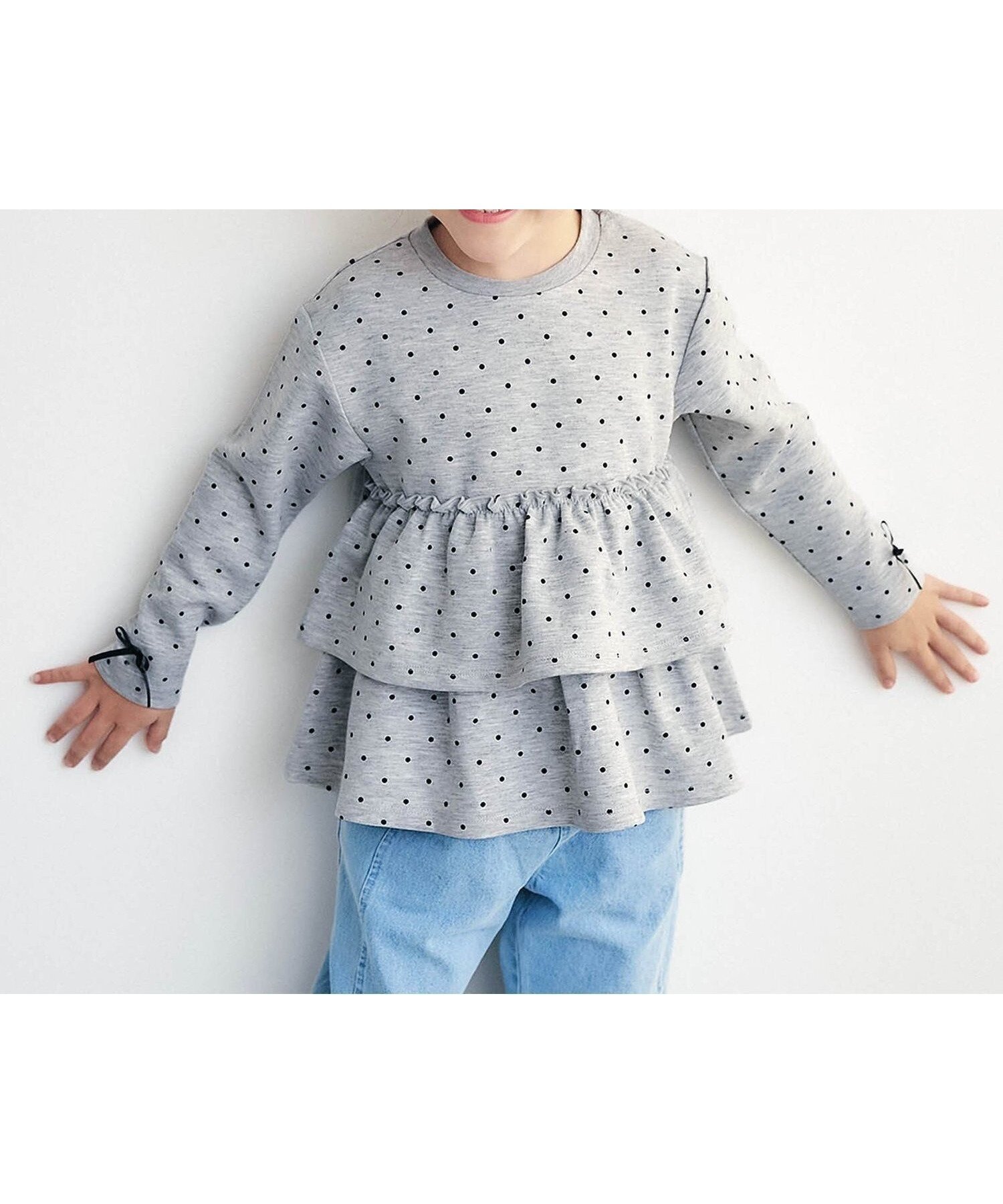 【エフオー オンラインストア/F.O.Online Store / KIDS】の袖リボンティアードペプラムトップス インテリア・キッズ・メンズ・レディースファッション・服の通販 founy(ファニー) 　ファッション　Fashion　キッズファッション　Fashion for Kids　トップス・カットソー　Cut & Sew Tops　おすすめ　Recommended / Our Picks　ティアード　Tiered, Tiered Style　ドット　Polka Dot, Dot Pattern　プリント　Print, Printed Pattern　ペプラム　Peplum, Flared Hem　リボン　Ribbon, Bow　春　Spring　長袖　Long Sleeve, Full Sleeve　グレー|ID: prp329100004861184 ipo3291000000036662353