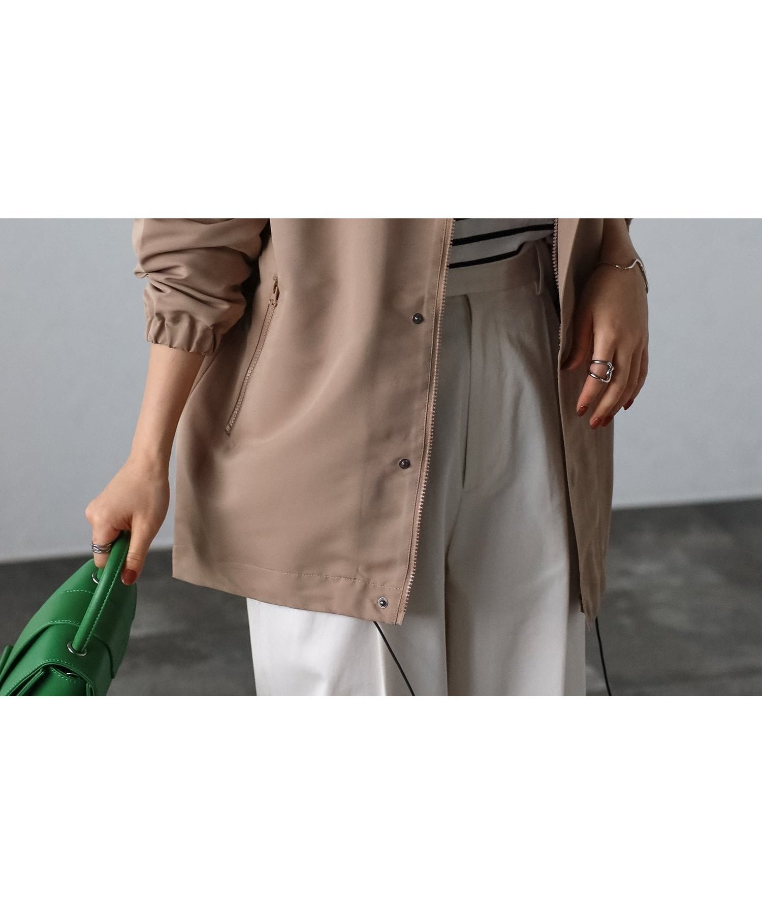 【リラクロ/relaclo】のmitis/撥水加工マウンテンパーカー インテリア・キッズ・メンズ・レディースファッション・服の通販 founy(ファニー) 　ファッション　Fashion　レディースファッション　Fashion for Women　トップス・カットソー　Cut & Sew Tops　レディースパーカー・カジュアルフーディー　Casual Hoodies & Sweatshirts　ギャザー　Gathered, Ruffled　スリーブ　Sleeve, Long Sleeve / Short Sleeve　パーカー　Hoodie, Parka　プレーン　Plain, Simple　ボトム　Bottoms, Lower Wear　ミドル　Middle Length, Mid Height　ベージュ|ID: prp329100004861575 ipo3291000000036036814