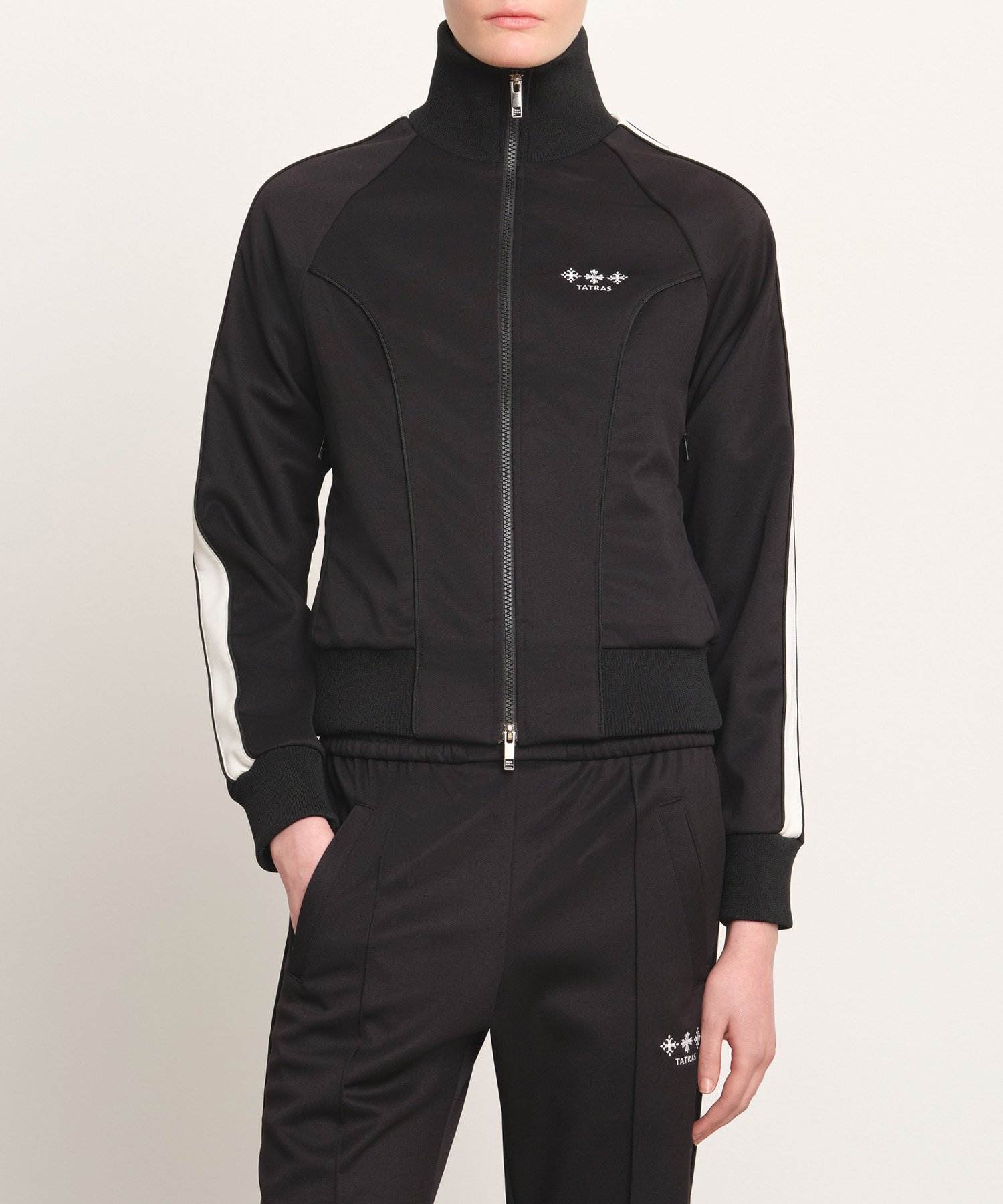 【タトラス コンセプトストア/TATRAS CONCEPT STORE】の【TATRAS 直営店】SOVARE ソヴァーレ / ジャケット インテリア・キッズ・メンズ・レディースファッション・服の通販 founy(ファニー) ファッション Fashion レディースファッション Fashion for Women アウター Coat / Outerwear Collection レディースジャケット・軽アウター Jackets イタリア Italy ヴィンテージ Vintage Style ジャケット Jacket, Outerwear スポーツ Sports, Activewear ダブル Double, Double-Breasted フィット Fit, Slim Fit フロント Front, Front Design メタル Metal, Metal Parts BLACK|ID: prp329100004861581 ipo3291000000036037345