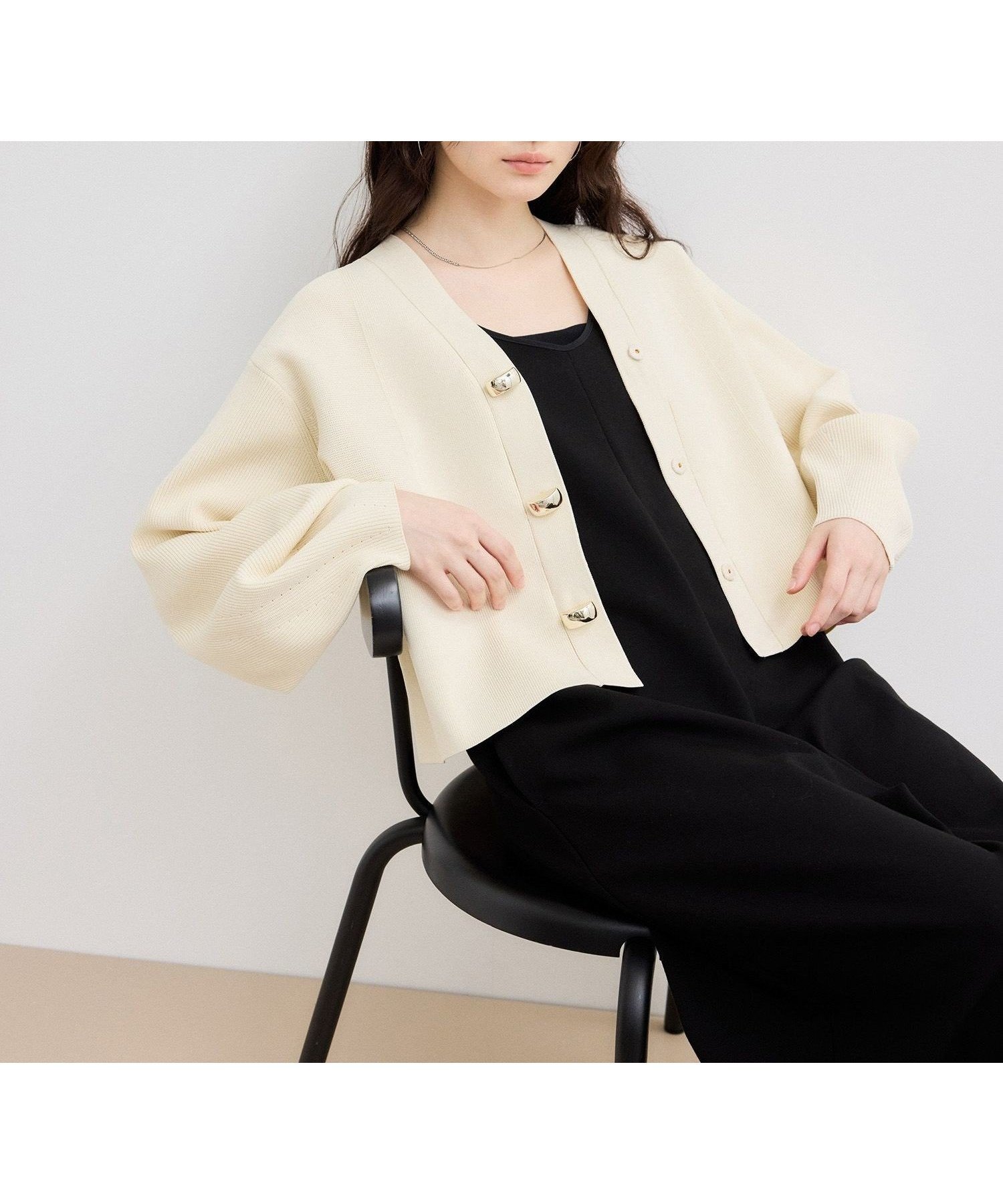 【アダム エ ロペ/ADAM ET ROPE'】の【WEB限定】・【サステナブル】セレクトネックカーディガン インテリア・キッズ・メンズ・レディースファッション・服の通販 founy(ファニー) ファッション Fashion レディースファッション Fashion for Women トップス・カットソー Cut & Sew Tops カーディガン・羽織り Layered Style Cardigans オケージョン Occasion Wear カーディガン Cardigan, Knitwear ジャケット Jacket, Outerwear スリーブ Sleeve, Long Sleeve / Short Sleeve デニム Denim, Jeans Material フォルム Silhouette, Form フロント Front, Front Design ボトム Bottoms, Lower Wear ポケット Pocket, Pocket Detail ミドル Middle Length, Mid Height ワイド Wide, Wide Fit おすすめ Recommended / Our Picks 2026年 2026 オフホワイト(15)|ID: prp329100004861601 ipo3291000000036038583