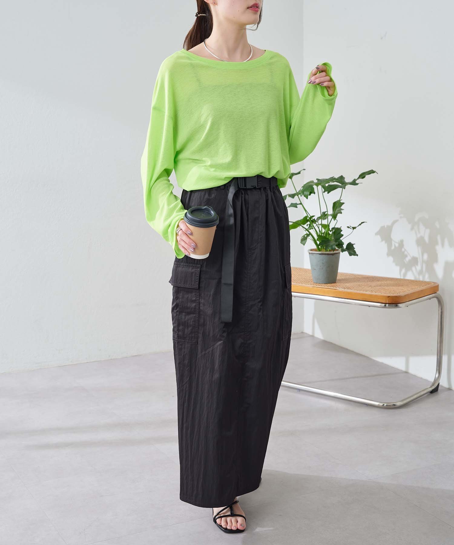 【チャオパニックティピー/CIAOPANIC TYPY】の【17色展開】サイドスリットシアートップス インテリア・キッズ・メンズ・レディースファッション・服の通販 founy(ファニー) 　ファッション　Fashion　レディースファッション　Fashion for Women　トップス・カットソー　Cut & Sew Tops　インナー　Innerwear　秋　Autumn　キャミソール　Camisole, Spaghetti Strap Top　キャミワンピース　Cami Dress, Slip Dress　サロペット　Overalls, Salopette　シアー　Sheer, See-Through　シンプル　Simple, Minimal　スウェット / スエット　Sweatshirt, Sweatwear　スリット　Slit, Slit Detail　デニム　Denim, Jeans Material　トレンド　Trend, Trending Now　フォーマル　Formal, Dressy　ルーズ　Loose, Oversized　ロング　Long, Long-Length　再入荷　Restock / Back in Stock　おすすめ　Recommended / Our Picks　グリーンその他6|ID: prp329100004861623 ipo3291000000036040174