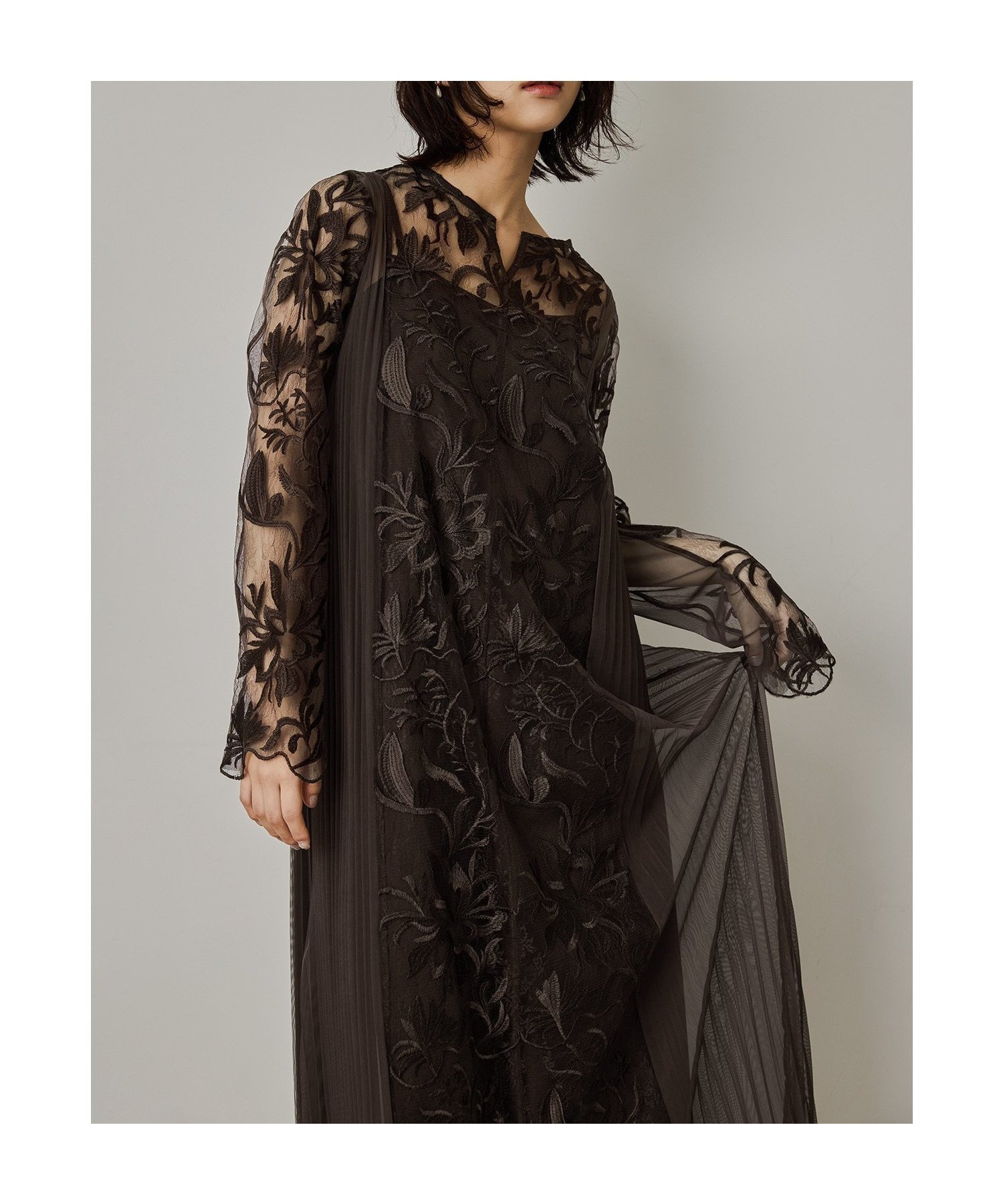 【ビーフラット/bflat】のエスニックサイドプリーツドレス Aライン マタニティ 妊婦 結婚式 同窓会 二次会 人気、トレンドファッション・服の通販 founy(ファニー) 　ファッション　Fashion　レディースファッション　Fashion for Women　ワンピース　Dresses　フォーマル・パーティードレス・結婚式用ドレス　Elegant & Casual Dresses　エスニック　Ethnic Style　デコルテ　Décolleté, Neckline　プリーツ　Pleats, Pleated　レース　Lace, Lace Fabric　おすすめ　Recommended / Our Picks　結婚式　Wedding　披露宴　Wedding Reception　二次会　After Party　 other-1|ID: prp329100004861654 ipo3291000000036042650