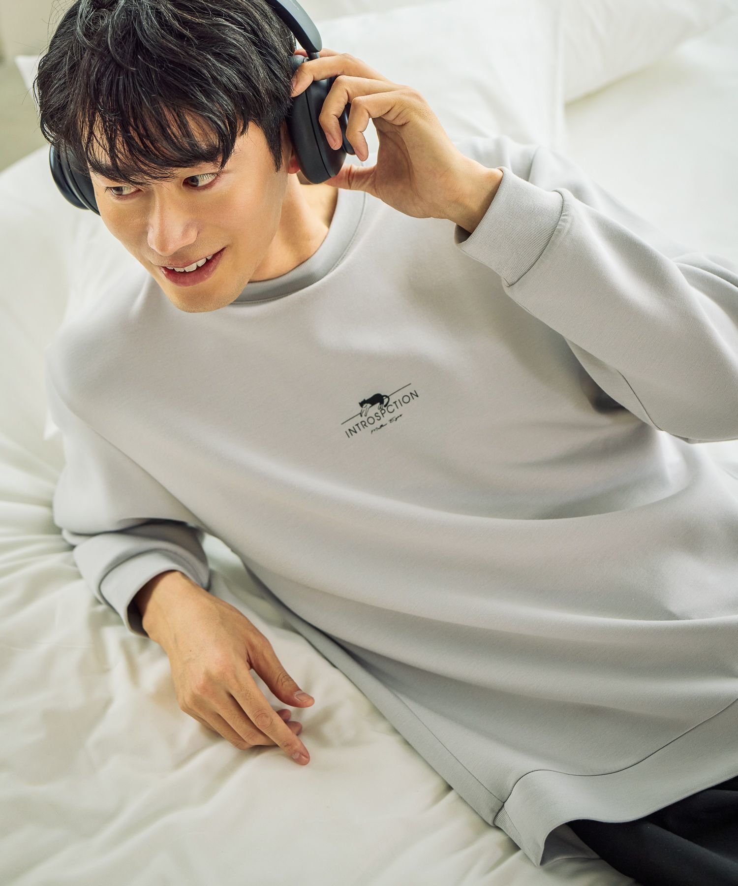 【グローバルワーク/GLOBAL WORK / MEN】のライトクッションクルーネック/ロゴ/580440 インテリア・キッズ・メンズ・レディースファッション・服の通販 founy(ファニー) 　ファッション　Fashion　メンズファッション　Fashion for Men　おすすめ　Recommended / Our Picks　なめらか　Smooth, Silky Texture　クッション　Cushion, Throw Pillow　トレンド　Trend, Trending Now　フォルム　Silhouette, Form　プリント　Print, Printed Pattern　リラックス　Relax, Relaxed Fit　エレガント 上品　Elegant　ライトグレー*センターロゴ猫16|ID: prp329100004861917 ipo3291000000036069420