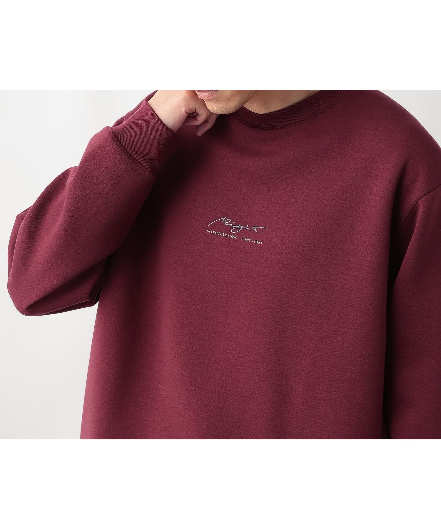 【グローバルワーク/GLOBAL WORK / MEN】のライトクッションクルーネック/ロゴ/580440 インテリア・キッズ・メンズ・レディースファッション・服の通販 founy(ファニー) 　ファッション　Fashion　メンズファッション　Fashion for Men　おすすめ　Recommended / Our Picks　なめらか　Smooth, Silky Texture　クッション　Cushion, Throw Pillow　トレンド　Trend, Trending Now　フォルム　Silhouette, Form　プリント　Print, Printed Pattern　リラックス　Relax, Relaxed Fit　エレガント 上品　Elegant　ボルドー*筆記ロゴ38|ID: prp329100004861917 ipo3291000000036069427