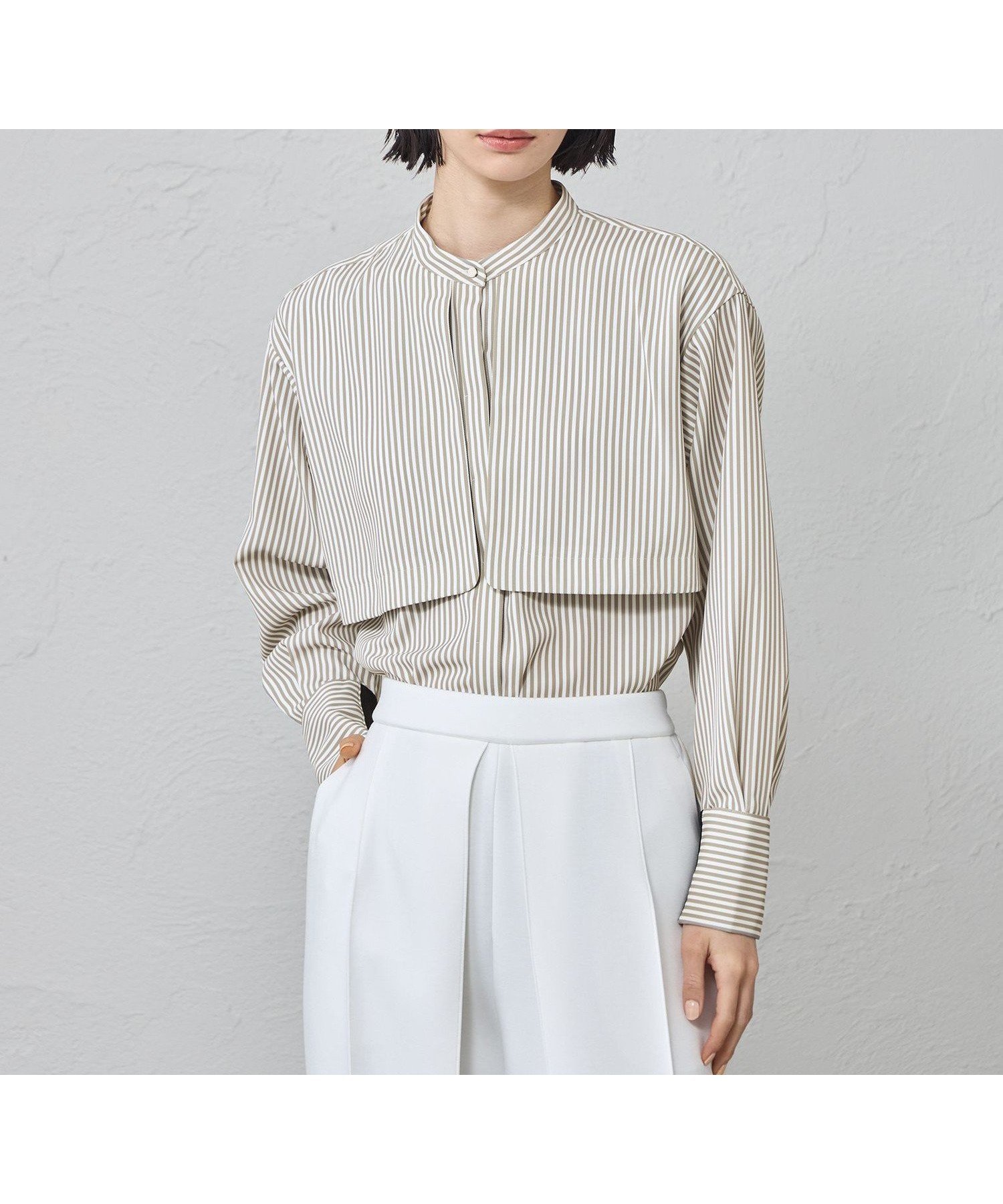 【キャスト/CAST】の【着用しわ軽減/吸水速乾】ストライプガンパッチブラウス インテリア・キッズ・メンズ・レディースファッション・服の通販 founy(ファニー) 　ファッション　Fashion　レディースファッション　Fashion for Women　トップス・カットソー　Cut & Sew Tops　シャツ・ブラウス・オフィスカジュアル　Elegant Blouses & Button-Ups　春　Spring　秋　Autumn　吸水　Absorbent, Quick-Dry　シンプル　Simple, Minimal　ストライプ　Stripe, Striped Pattern　ストレッチ　Stretch, Stretchy Fabric　ドレープ　Drape, Draping Fabric　フロント　Front, Front Design　冬　Winter / This Winter　S/S・春夏　SS, Spring/Summer, Warm Season　おすすめ　Recommended / Our Picks　夏　Summer　ベージュ|ID: prp329100004861919 ipo3291000000036069640