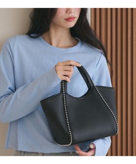 【ビューティ&ユース ユナイテッドアローズ/BEAUTY&YOUTH / UNITED ARROWS】のボールチェーン ミニトートバッグ -2WAY- 人気、トレンドファッション・服の通販 founy(ファニー) ファッション Fashion レディースファッション Fashion for Women バッグ Bags コンパクト Compact, Small Size ショルダー Shoulder, Shoulder Strap チェーン Chain, Chain Strap 人気 Popular, Best Seller ポケット Pocket, Pocket Detail おすすめ Recommended / Our Picks エレガント 上品 Elegant ビジネス 仕事 通勤 Business / Work / Commuting |ID:prp329100004862000