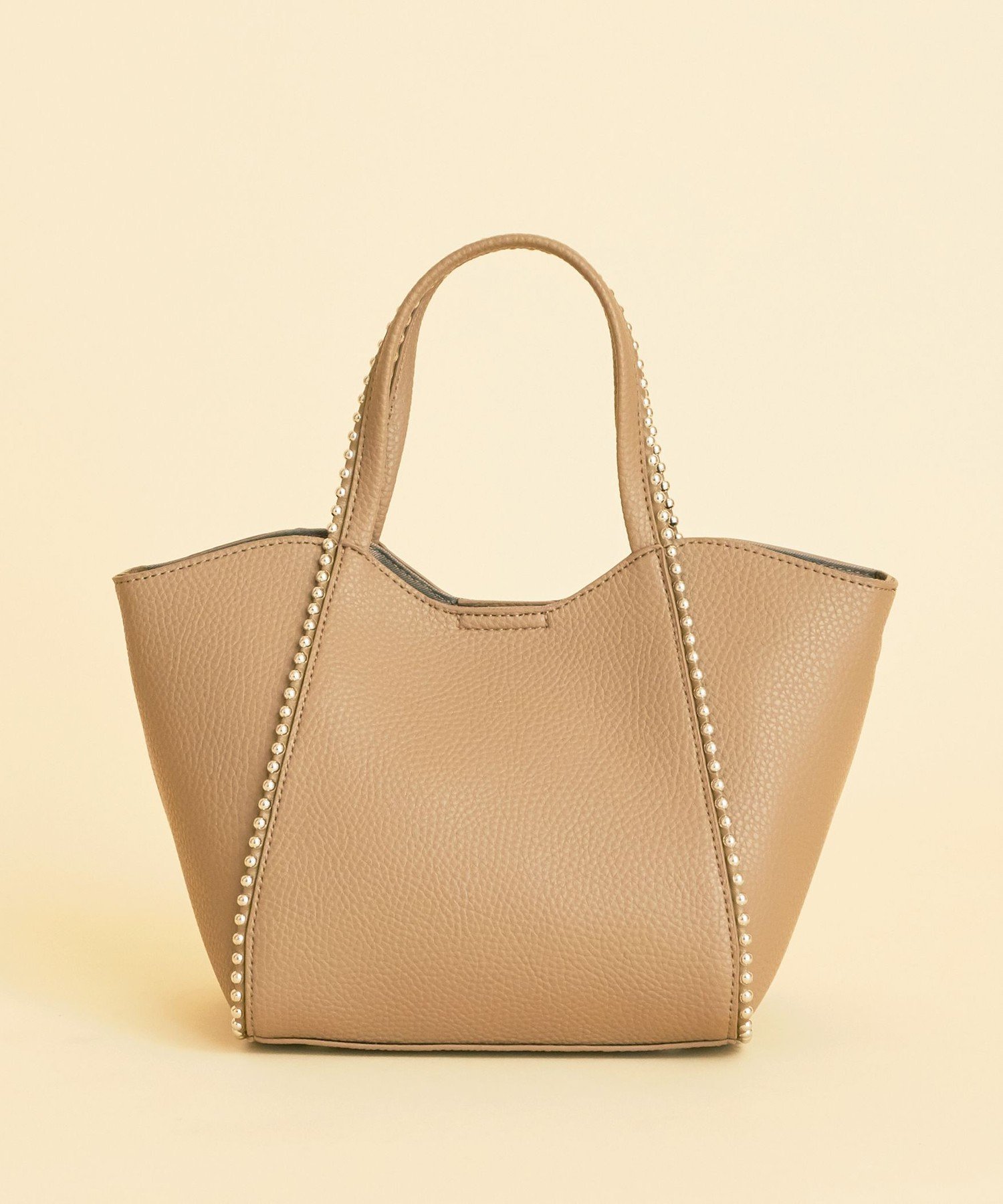 【ビューティ&ユース ユナイテッドアローズ/BEAUTY&YOUTH / UNITED ARROWS】のボールチェーン ミニトートバッグ -2WAY- インテリア・キッズ・メンズ・レディースファッション・服の通販 founy(ファニー) 　ファッション　Fashion　レディースファッション　Fashion for Women　バッグ　Bags　コンパクト　Compact, Small Size　ショルダー　Shoulder, Shoulder Strap　チェーン　Chain, Chain Strap　人気　Popular, Best Seller　ポケット　Pocket, Pocket Detail　おすすめ　Recommended / Our Picks　エレガント 上品　Elegant　ビジネス 仕事 通勤　Business / Work / Commuting　MOCA|ID: prp329100004862000 ipo3291000000036074646