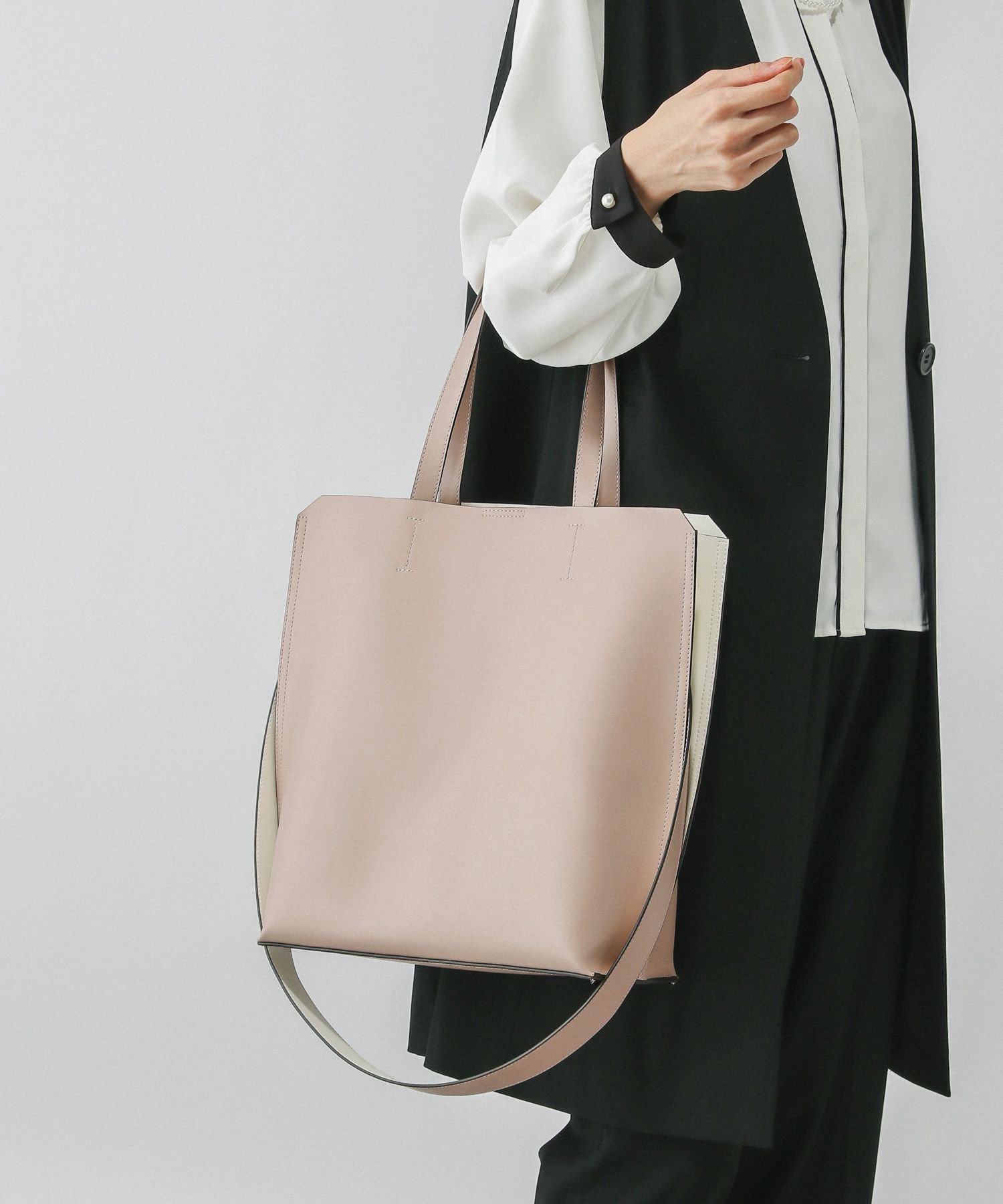 【グローバルワーク/GLOBAL WORK】のスペ軽撥水縦A4トート/248213 インテリア・キッズ・メンズ・レディースファッション・服の通販 founy(ファニー) ファッション Fashion レディースファッション Fashion for Women バッグ Bags ショルダー Shoulder, Shoulder Strap フォルム Silhouette, Form ポケット Pocket, Pocket Detail 人気 Popular, Best Seller 軽量 Lightweight, Ultra Light ビジネス 仕事 通勤 Business / Work / Commuting アイボリー*ベージュ07|ID: prp329100004862019 ipo3291000000036074810