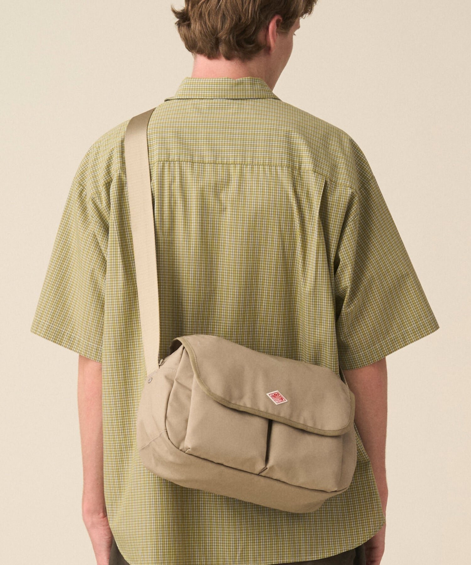 【ビショップ/Bshop】のキャンバスショルダーバッグ OBERKAMPF UNISEX インテリア・キッズ・メンズ・レディースファッション・服の通販 founy(ファニー) 　ファッション　Fashion　レディースファッション　Fashion for Women　ユニセックス　Unisex, Genderless　キャンバス　Canvas, Canvas Fabric　ドット　Polka Dot, Dot Pattern　フォルム　Silhouette, Form　フランス　France, French　フロント　Front, Front Design　ポケット　Pocket, Pocket Detail　ワーク　Workwear, Utility Style　軽量　Lightweight, Ultra Light　BEIGE|ID: prp329100004862021 ipo3291000000036074824