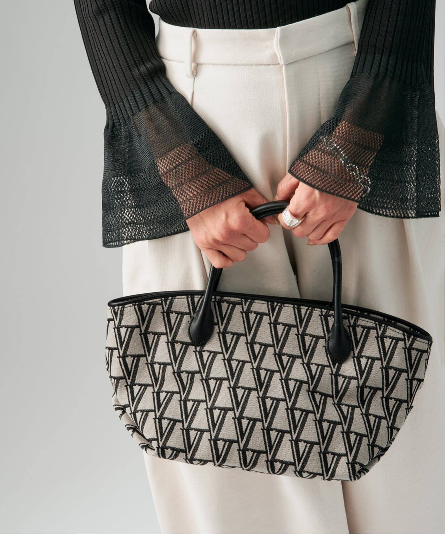 【ヴェルメイユ パー イエナ/VERMEIL par iena】の《追加2 》SHIME シィメ 別注 MINI トートバッグ 人気、トレンドファッション・服の通販 founy(ファニー) 　ファッション　Fashion　レディースファッション　Fashion for Women　バッグ　Bags　コンパクト　Compact, Small Size　スマート　Smart, Elegant　トリミング　Trimming, Decorative Edge　人気　Popular, Best Seller　ファブリック　Fabric, Textile　フランス　France, French　別注　Limited Edition, Custom Order　スーツケース キャリーケース　Suitcase / Carry Case　2026年　2026　 other-1|ID: prp329100004862042 ipo3291000000036075129