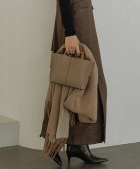 【ロペ/ROPE'】の【E POR】BAMBOO BAG Mini 【超軽量】 人気、トレンドファッション・服の通販 founy(ファニー) ファッション Fashion レディースファッション Fashion for Women エレガント 上品 Elegant コンパクト Compact, Small Size 軽量 Lightweight, Ultra Light ショルダー Shoulder, Shoulder Strap シンプル Simple, Minimal 財布 Wallet, Purse デスク Desk, Work Desk ハーフ Half, Half-Length ボンディング Bonding, Bonded Fabric ポケット Pocket, Pocket Detail マグネット Magnet, Magnetic Closure ビジネス 仕事 通勤 Business / Work / Commuting |ID:prp329100004862046