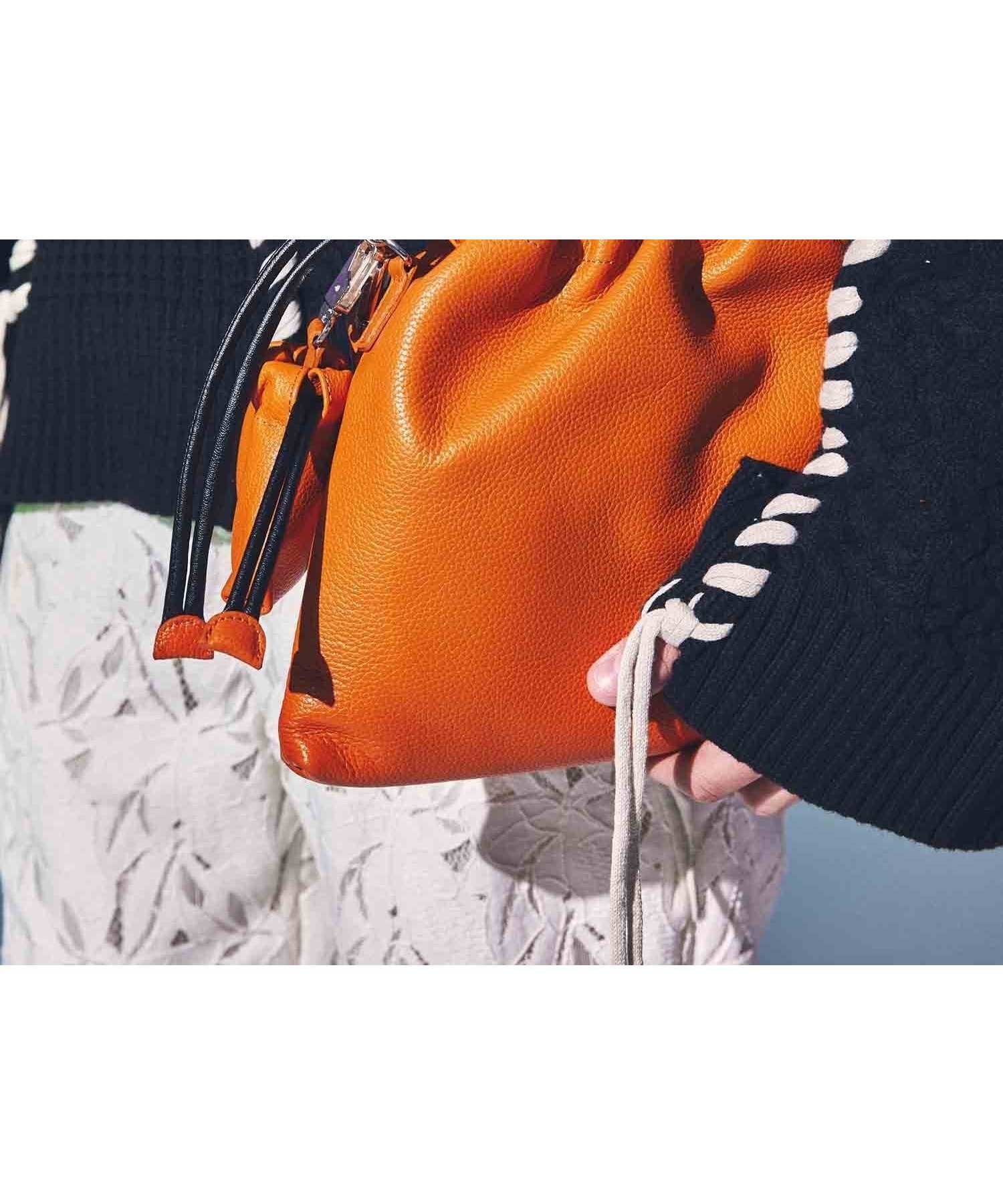 【メゾンスペシャル/MAISON SPECIAL】の2WAY Drawstring Leather Shoulder Bag With Drawstring Charm インテリア・キッズ・メンズ・レディースファッション・服の通販 founy(ファニー) 　ファッション　Fashion　レディースファッション　Fashion for Women　おすすめ　Recommended / Our Picks　チャーム　Charm, Pendant　バランス　Balance, Style Balance　フォルム　Silhouette, Form　ポケット　Pocket, Pocket Detail　エレガント 上品　Elegant　巾着　Drawstring Bag, Kinchaku　ORG|ID: prp329100004862055 ipo3291000000036075322