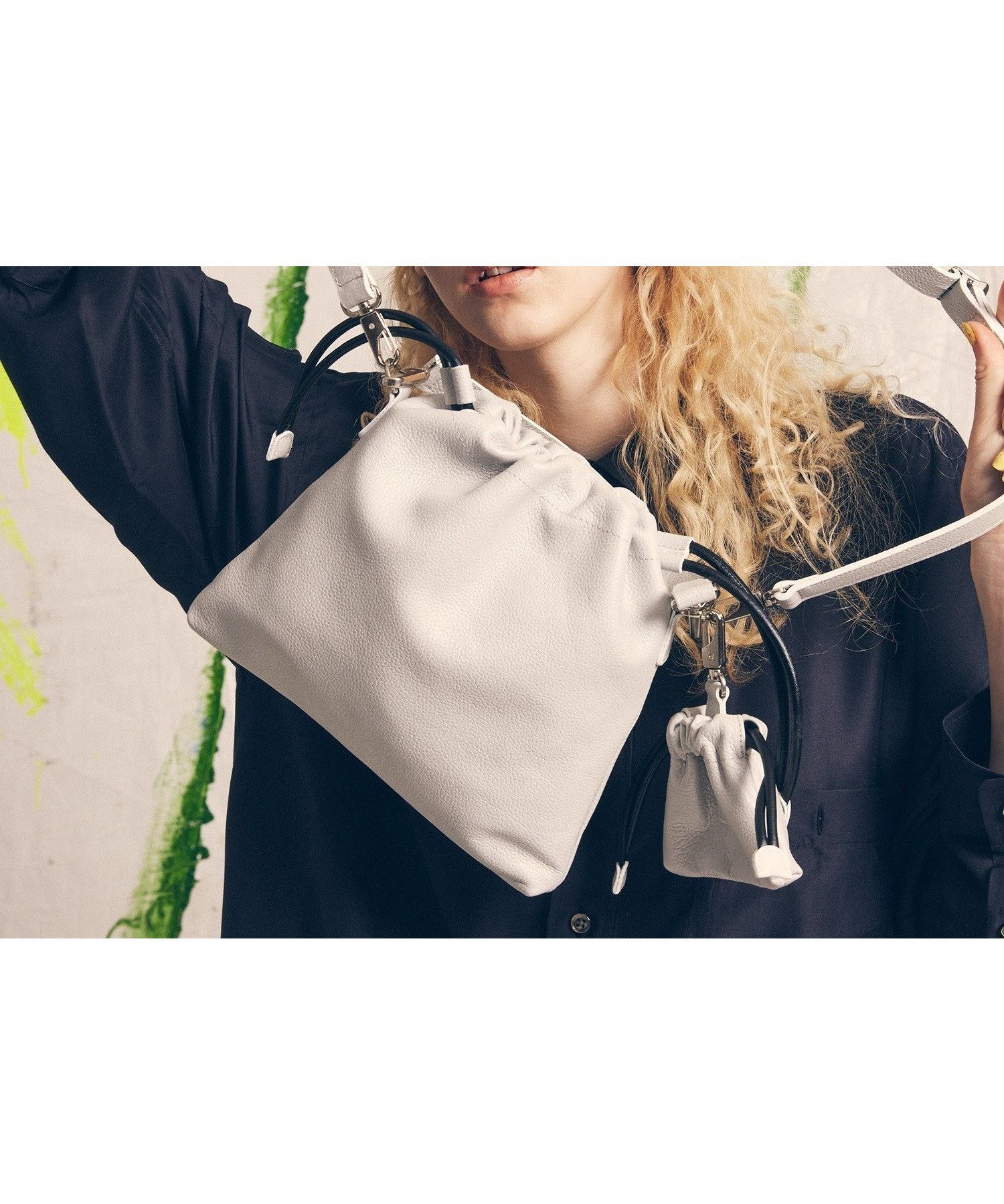 【メゾンスペシャル/MAISON SPECIAL】の2WAY Drawstring Leather Shoulder Bag With Drawstring Charm インテリア・キッズ・メンズ・レディースファッション・服の通販 founy(ファニー) 　ファッション　Fashion　レディースファッション　Fashion for Women　おすすめ　Recommended / Our Picks　チャーム　Charm, Pendant　バランス　Balance, Style Balance　フォルム　Silhouette, Form　ポケット　Pocket, Pocket Detail　エレガント 上品　Elegant　巾着　Drawstring Bag, Kinchaku　SLV|ID: prp329100004862055 ipo3291000000036075329