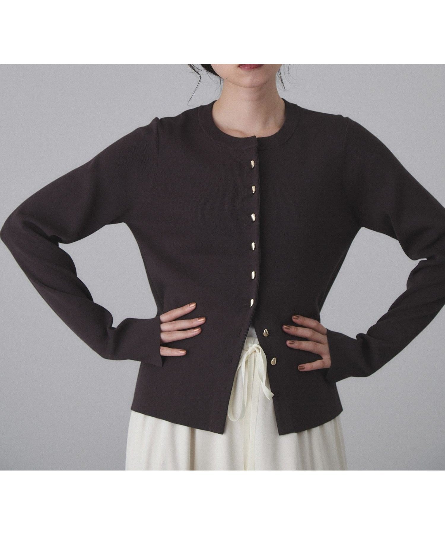 【アダム エ ロペ/ADAM ET ROPE'】のセレクトレングスクルーネックニットカーディガン インテリア・キッズ・メンズ・レディースファッション・服の通販 founy(ファニー) ファッション Fashion レディースファッション Fashion for Women トップス・カットソー Cut & Sew Tops ニット Knit Tops & Sweaters カーディガン・羽織り Layered Style Cardigans 洗える Machine Washable カーディガン Cardigan, Knitwear キャミソール Camisole, Spaghetti Strap Top コンパクト Compact, Small Size バランス Balance, Style Balance パープル Purple, Violet フィット Fit, Slim Fit フロント Front, Front Design ボトム Bottoms, Lower Wear ポケット Pocket, Pocket Detail 羽織 Haori, Light Jacket ワイド Wide, Wide Fit A/W・秋冬 Autumn/Winter おすすめ Recommended / Our Picks 2026年 2026 ブラウン(22)|ID: prp329100004862297 ipo3291000000036089192