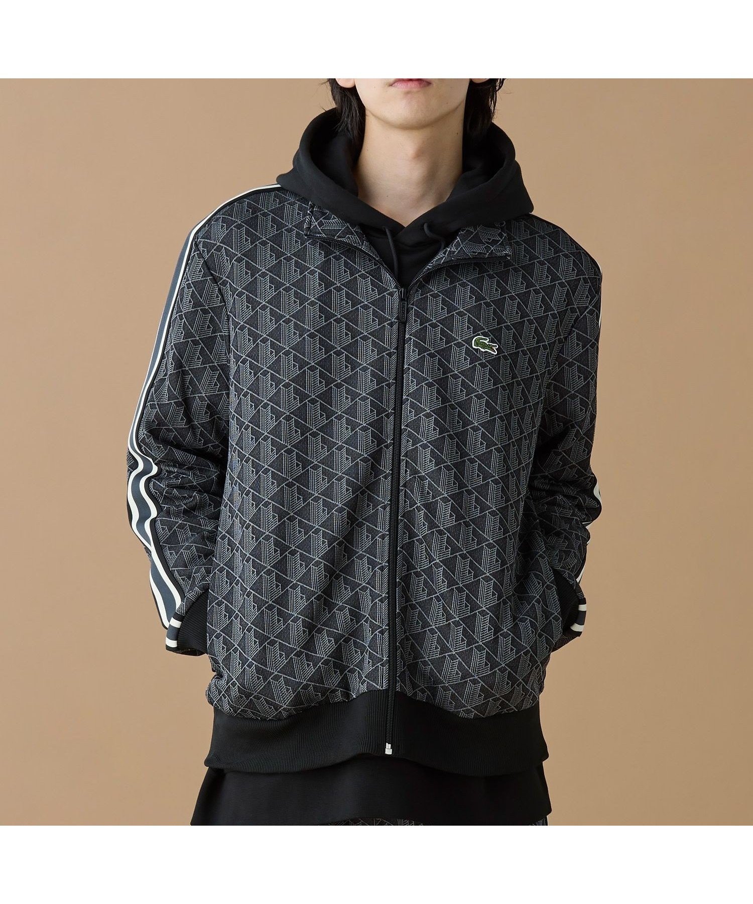 【ラコステ/LACOSTE】のモノグラムジャカードトラックジャケット 【セットアップ対応】 インテリア・キッズ・メンズ・レディースファッション・服の通販 founy(ファニー) 　ファッション　Fashion　レディースファッション　Fashion for Women　アウター　Coat / Outerwear Collection　レディースジャケット・軽アウター　Jackets　インナー　Innerwear　エレガント 上品　Elegant　クラシック　Classic, Timeless Style　ジャカード／ジャガード　Jacquard, Woven Pattern　ジャケット　Jacket, Outerwear　スポーティ　Sporty, Casual Athletic　セットアップ　Set-Up, Coordinated Outfit　トレンド　Trend, Trending Now　フィット　Fit, Slim Fit　羽織　Haori, Light Jacket　メンズ　Men's, Menswear　レギュラー　Regular, Standard Fit　おすすめ　Recommended / Our Picks　ブラック|ID: prp329100004862304 ipo3291000000036089369