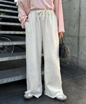 【チャオパニックティピー/CIAOPANIC TYPY】の【スタッフ所持率No.1!/新色追加】裏毛ワイドスウェットパンツ 人気、トレンドファッション・服の通販 founy(ファニー) ファッション Fashion レディースファッション Fashion for Women パンツ Pants & Trousers コンパクト Compact, Small Size スニーカー Sneakers, Trainers トレンド Trend, Trending Now リラックス Relax, Relaxed Fit ワイド Wide, Wide Fit おすすめ Recommended / Our Picks 2026年 2026 |ID:prp329100004862307